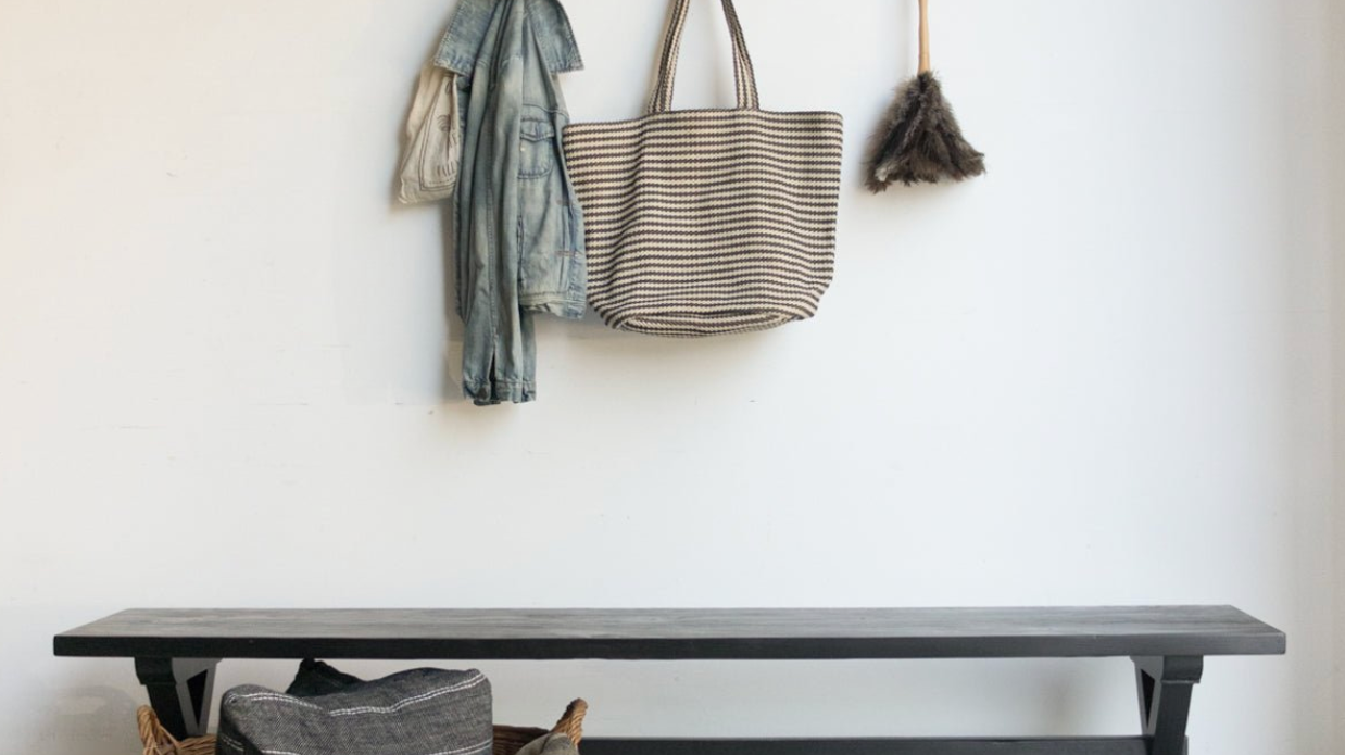 Decorating with Our Reclaimed Wood Farm Bench