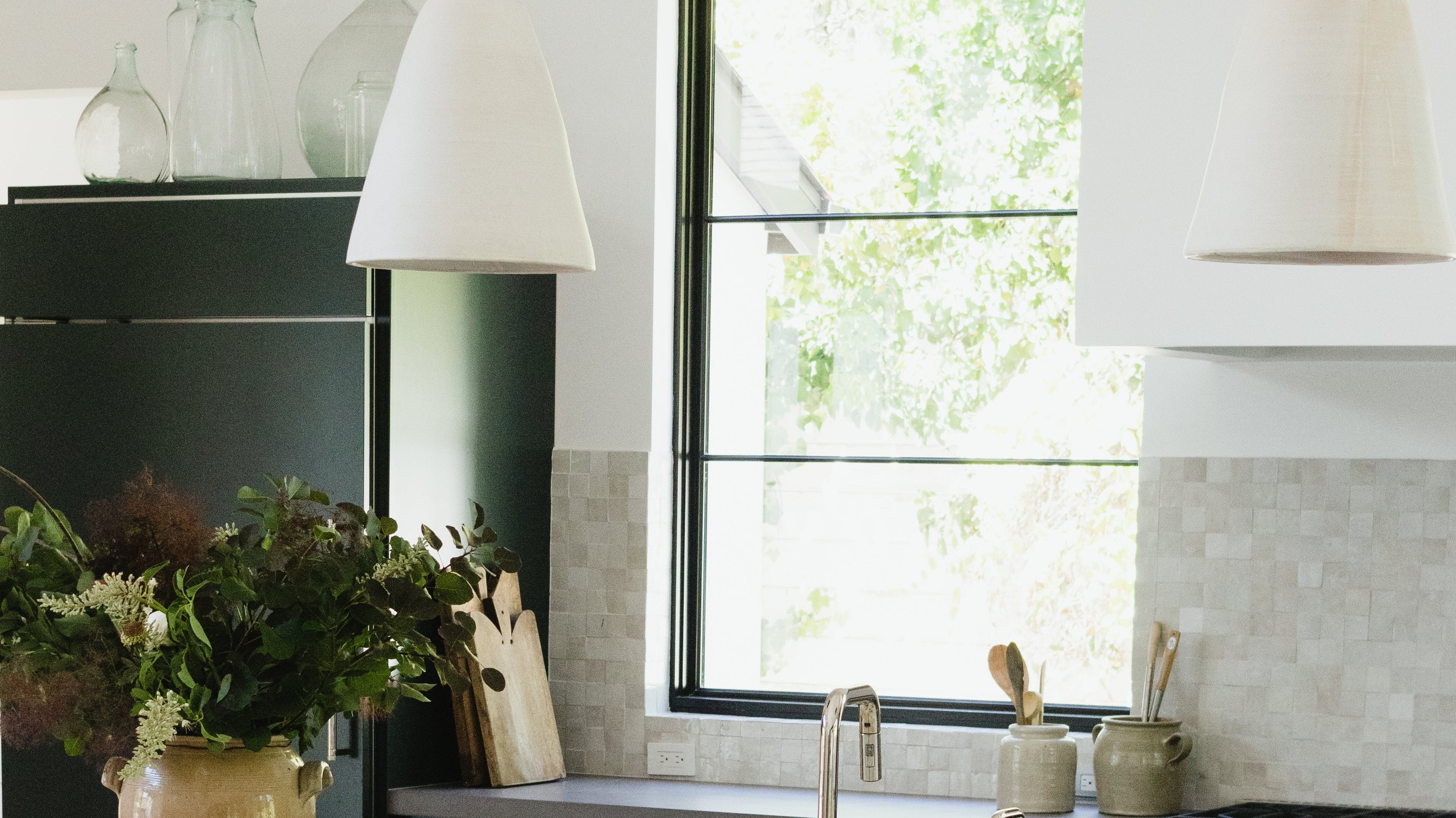 A New Kind of Modern Farmhouse - elsie green