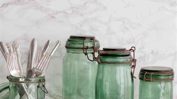 History Lesson | The Story Behind Canning Jars - elsie green
