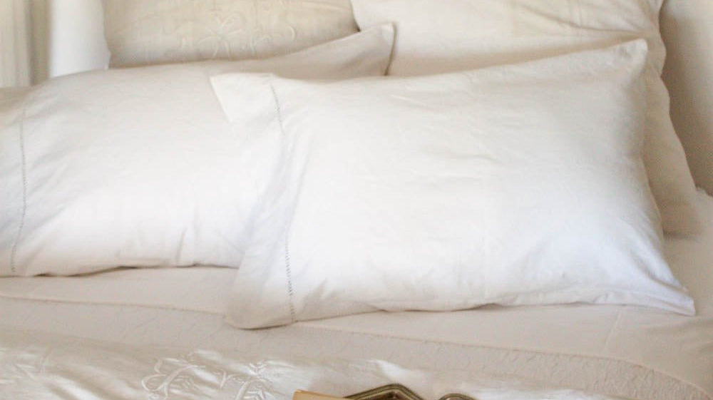 Photo Essay I Linen Sheets - elsie green