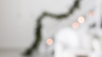 Press Play | Holiday Prep Playlist - elsie green