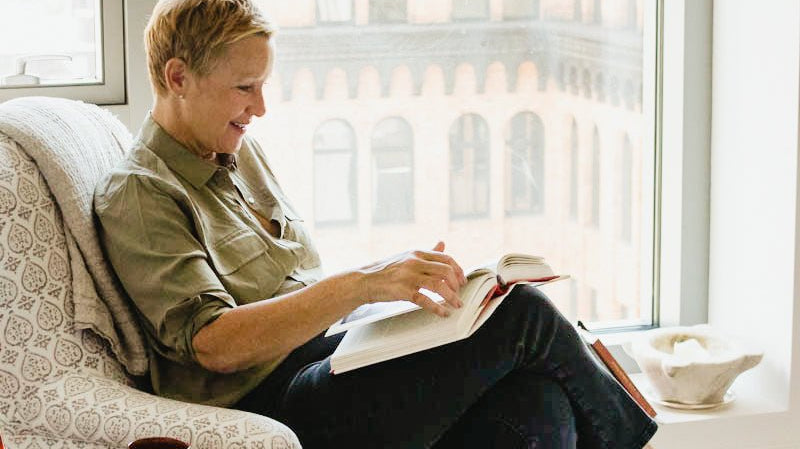 Small Spaces | Laurie's Petite Home Tour - elsie green