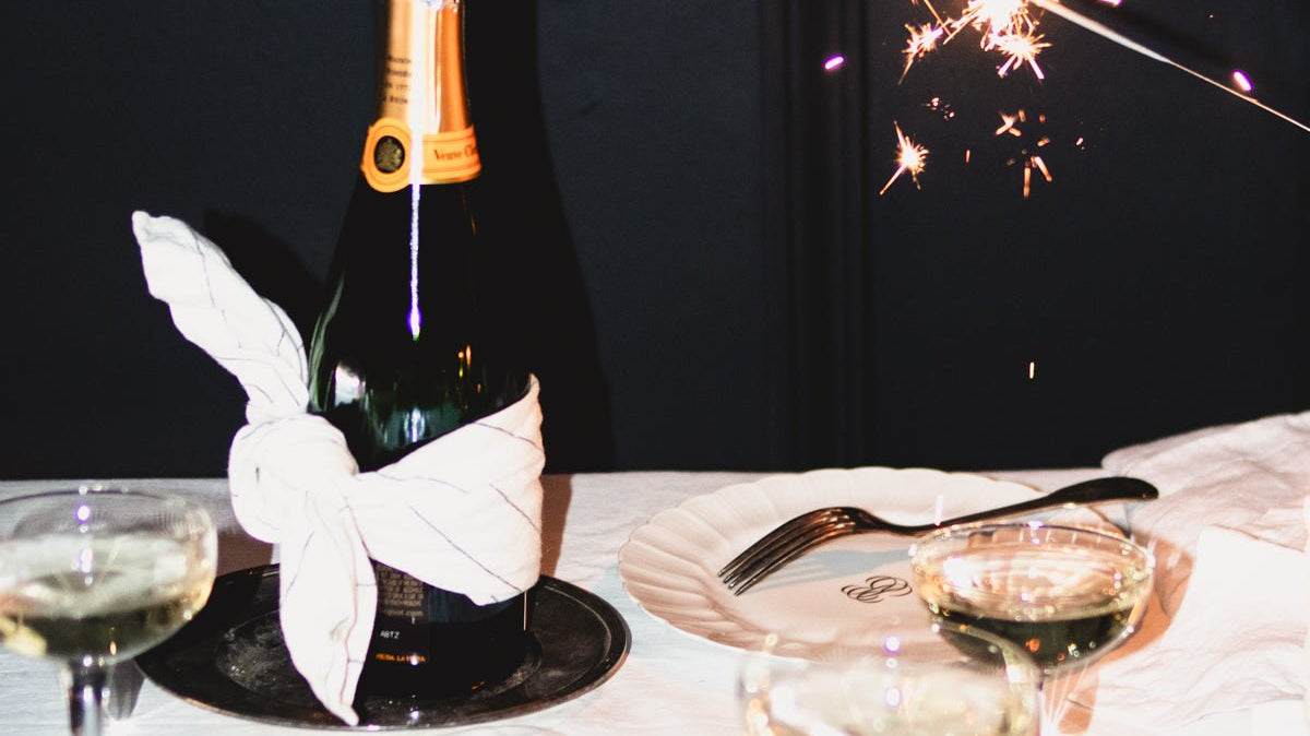 Sparkle & Celebrate | Our Favorite Holiday Party Trends - elsie green