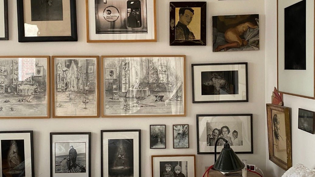 Stylist Secrets | Installing a Gallery Wall - elsie green