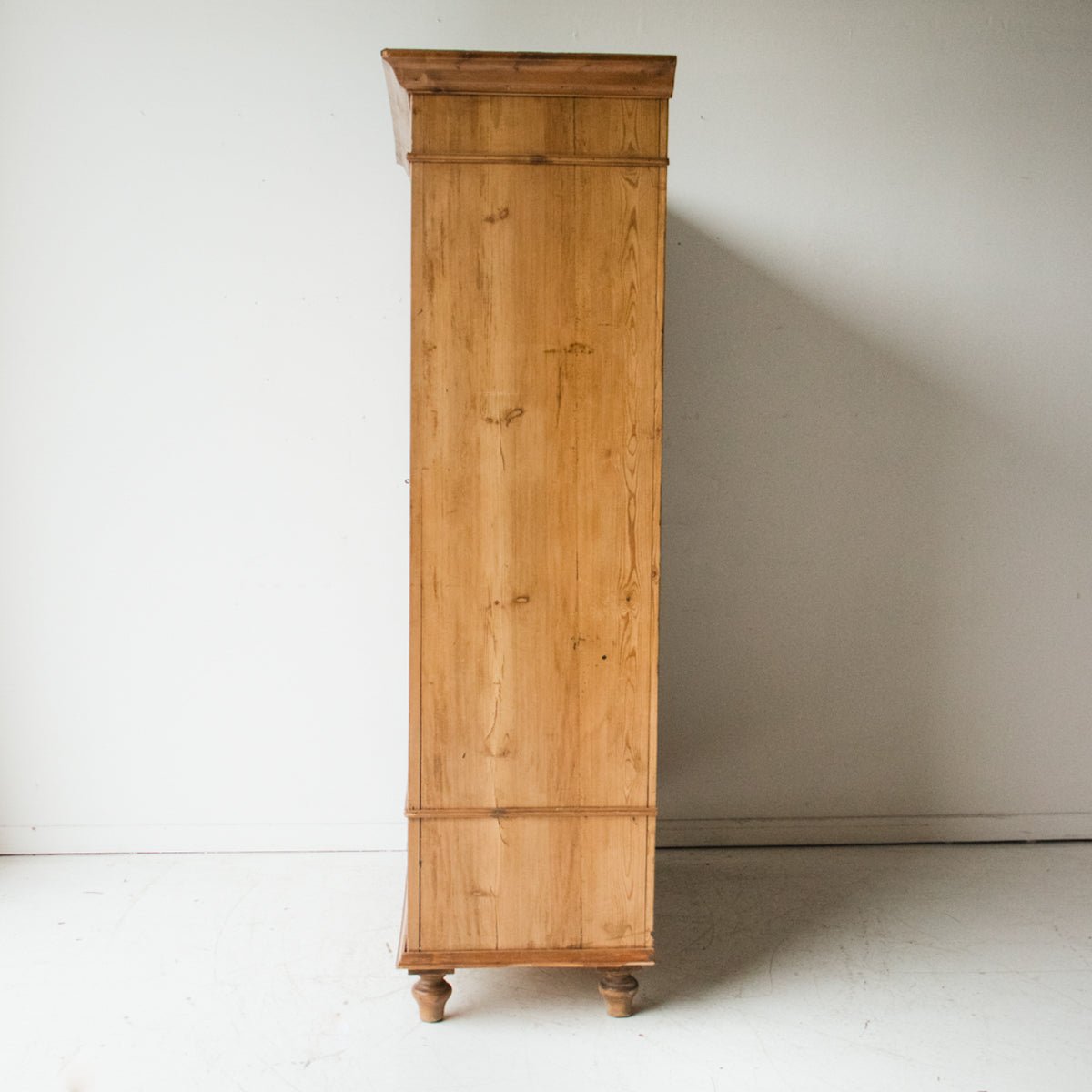 Antique Fitted Wardrobe - elsie green - Furniture