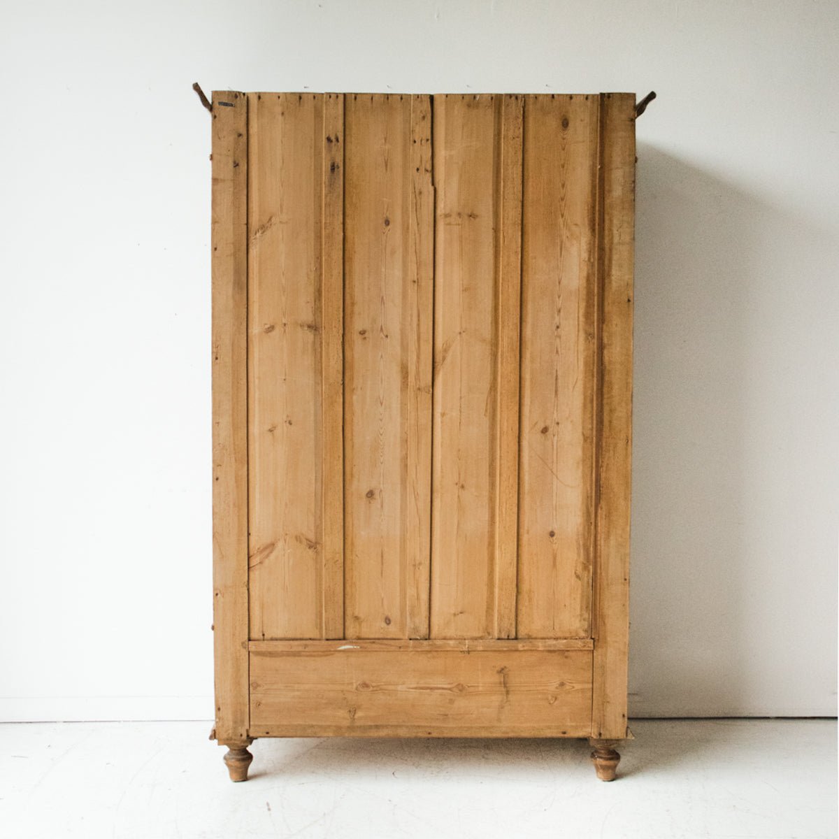 Antique Fitted Wardrobe - elsie green - Furniture