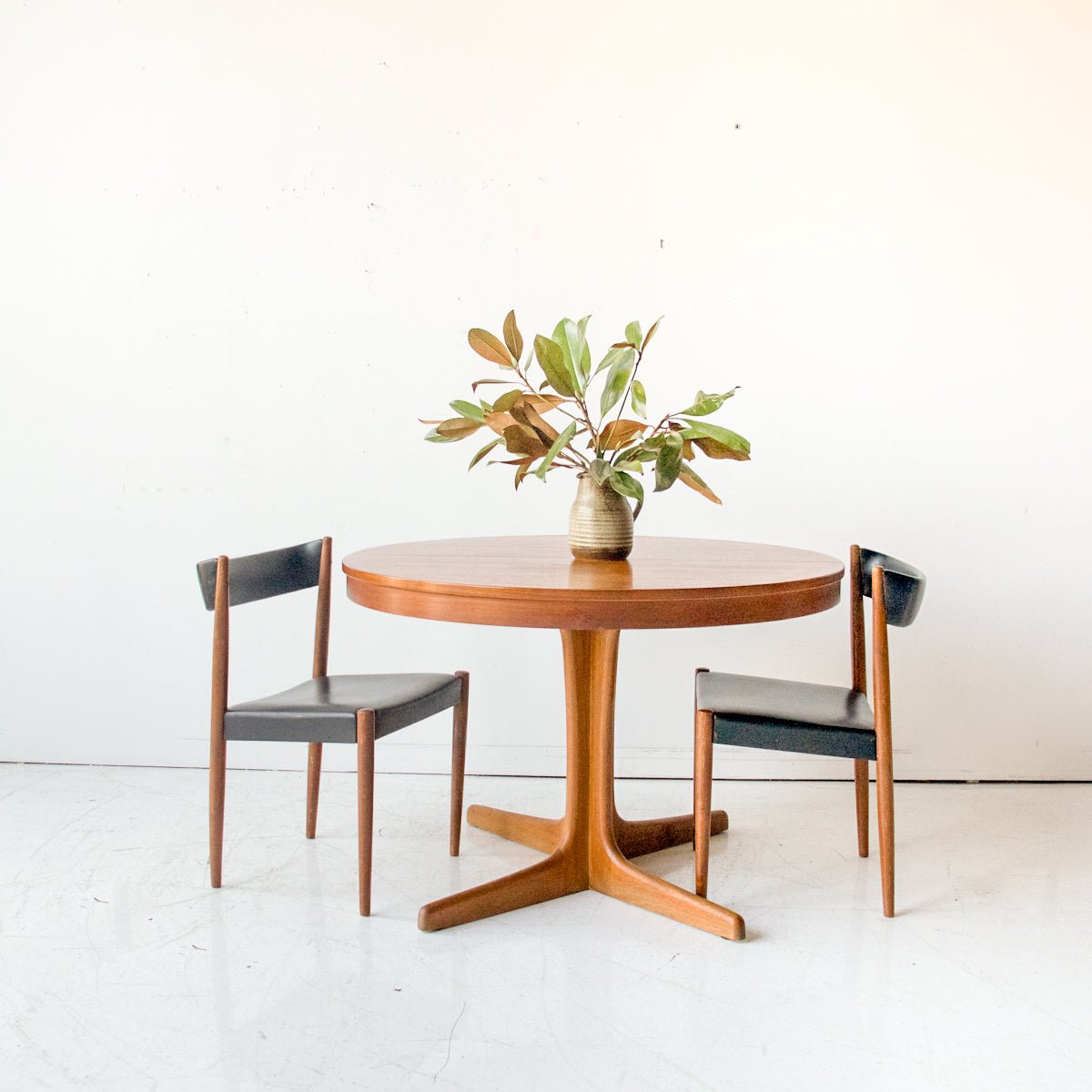 Baumann France Extending Dining Table - elsie green - furniture