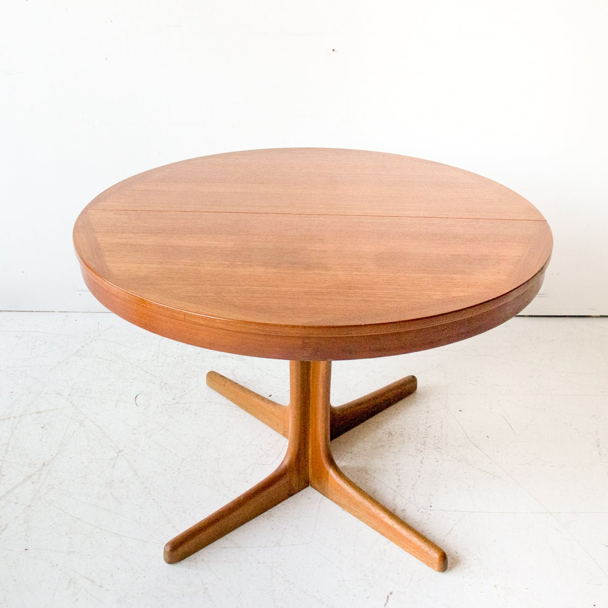 Baumann France Extending Dining Table - elsie green - furniture