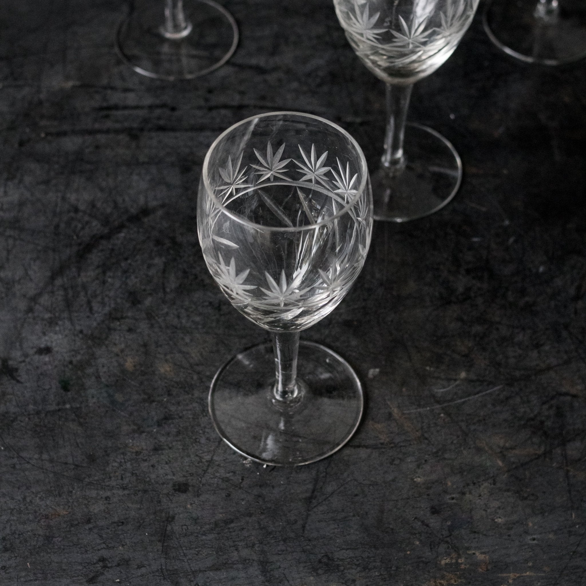 Cut Crystal Wine Glass Set of 4 - elsie green - the french kitchen