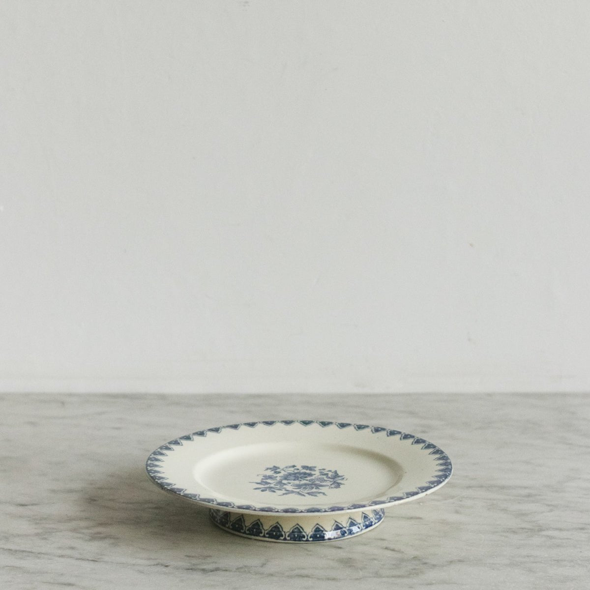 Dentelle Cake Plate with Glass Dome - elsie green - the french kitchen