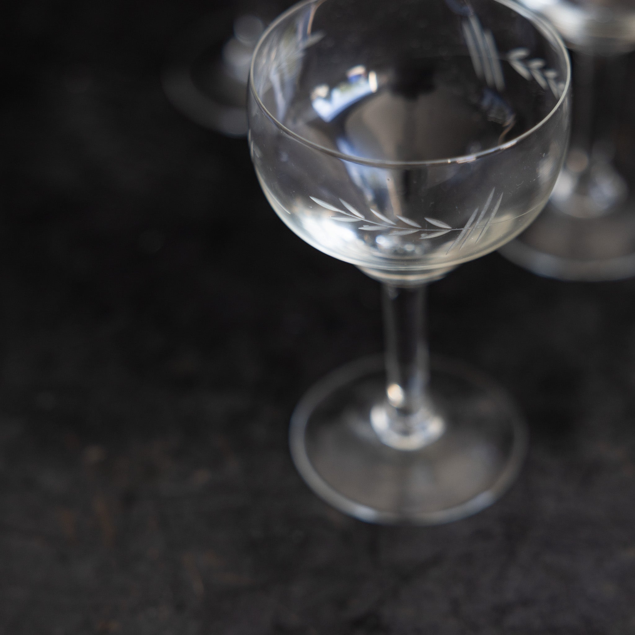 Etched Wine Glass Set of 4 - elsie green - the french kitchen