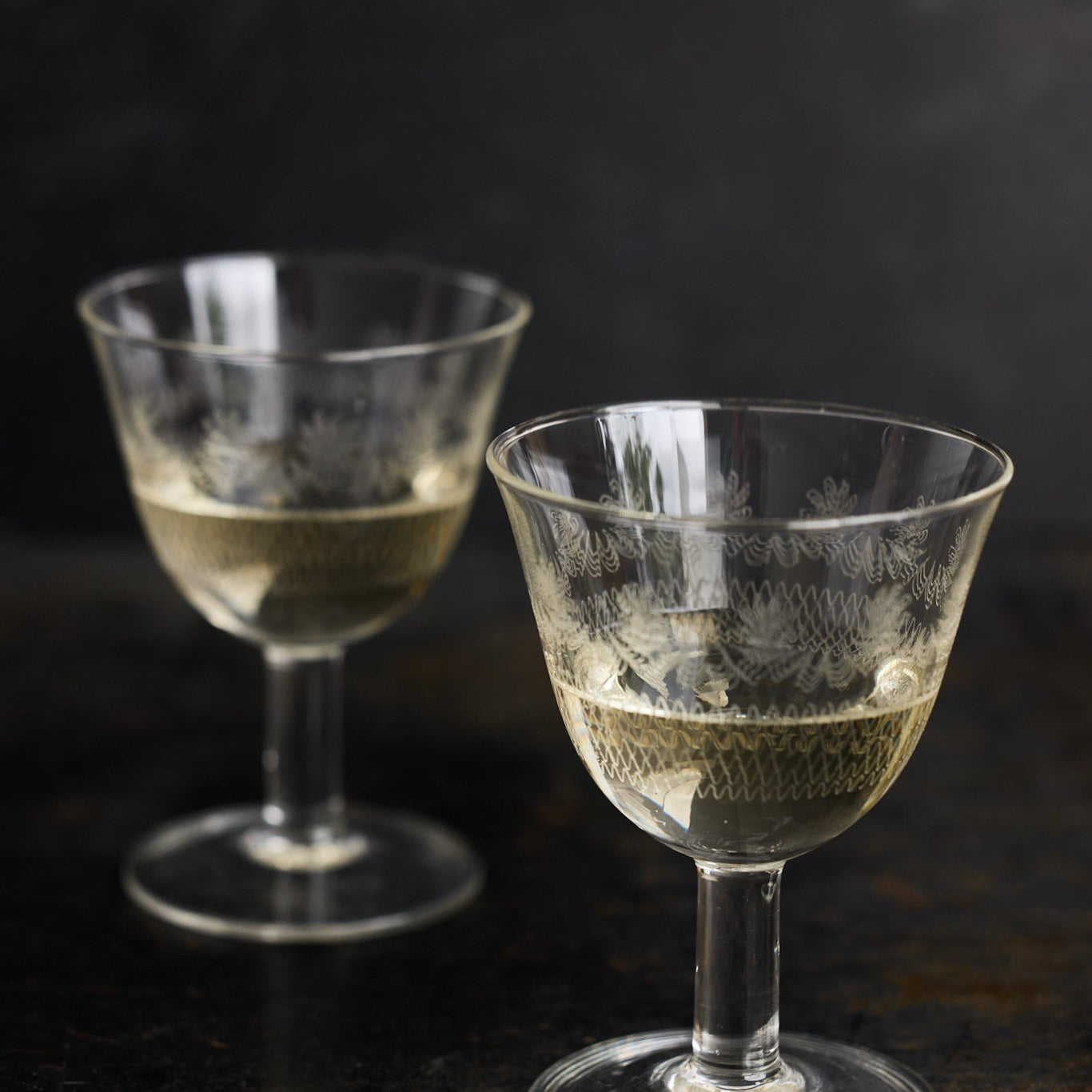 Etched Wine Glass Set of 4 - elsie green - the french kitchen