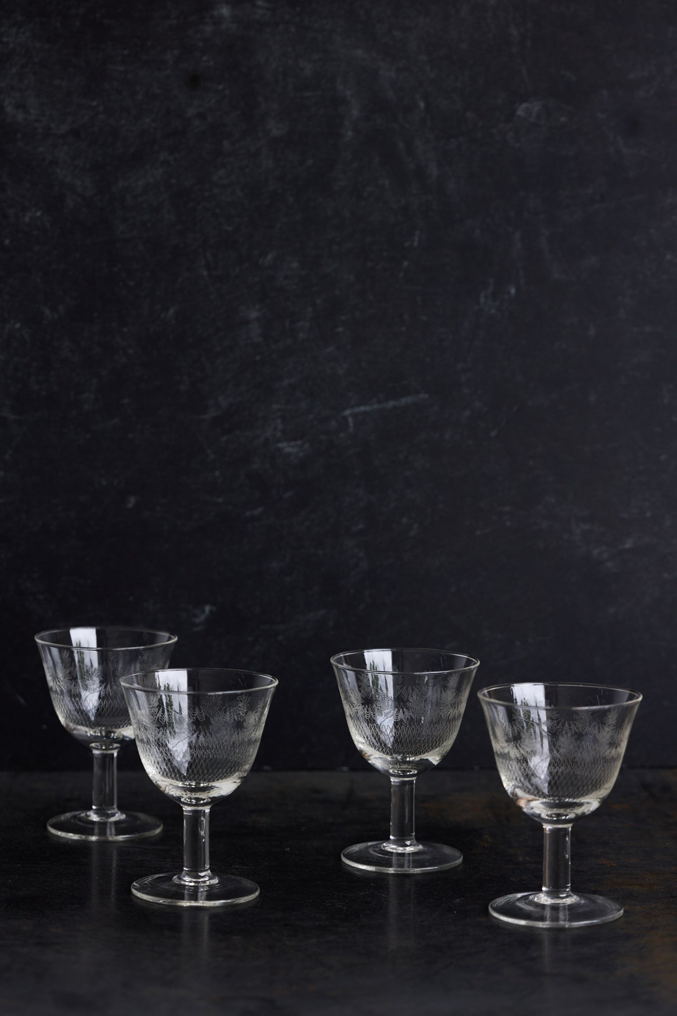 Etched Wine Glass Set of 4 - elsie green - the french kitchen