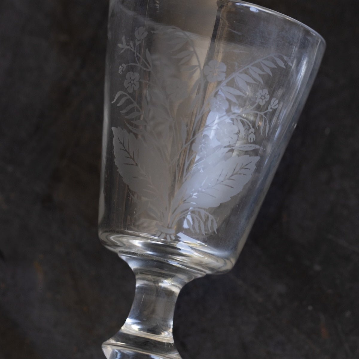 Etched Wine Glass Set of 5 - elsie green - the french kitchen