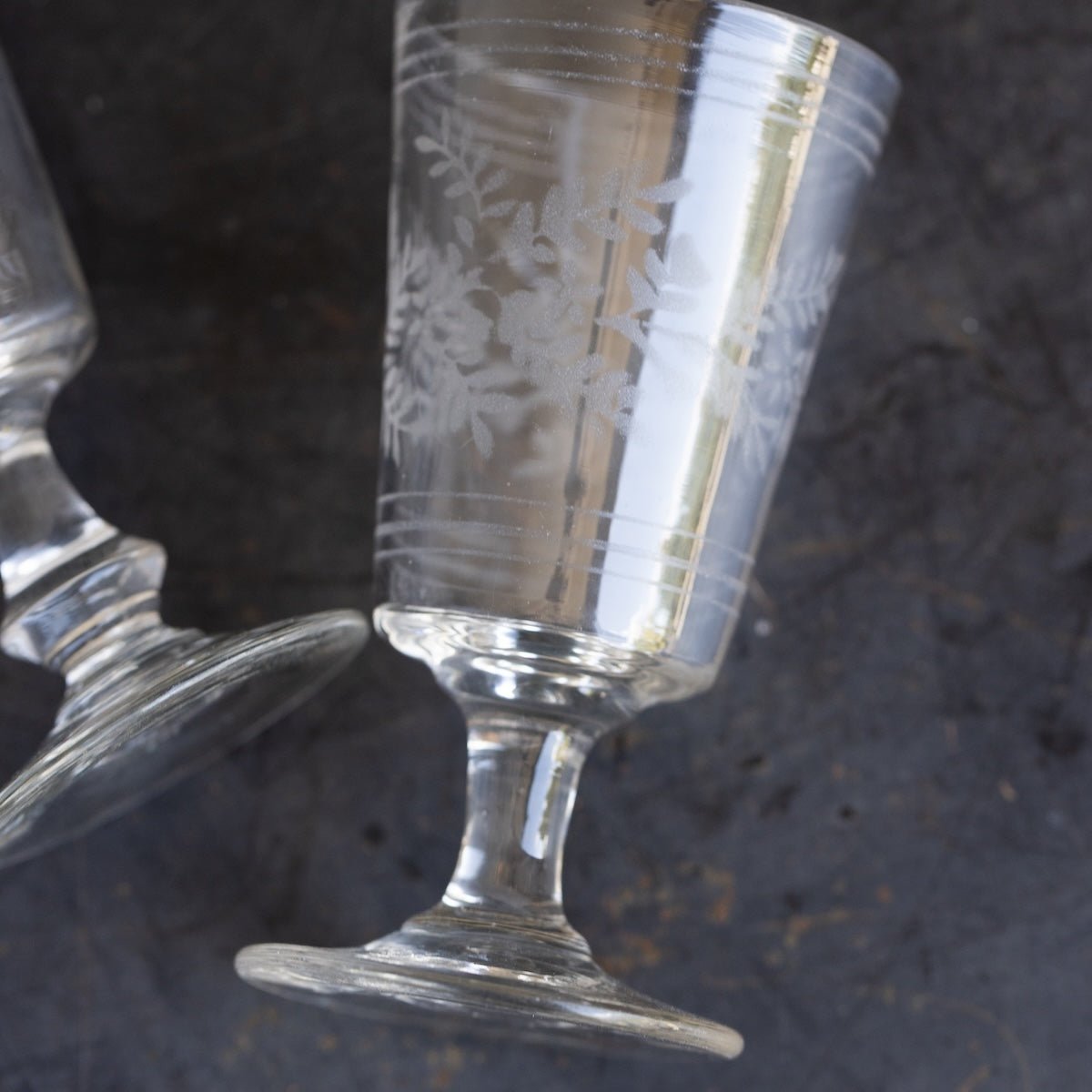Etched Wine Glass Set of 5 - elsie green - the french kitchen