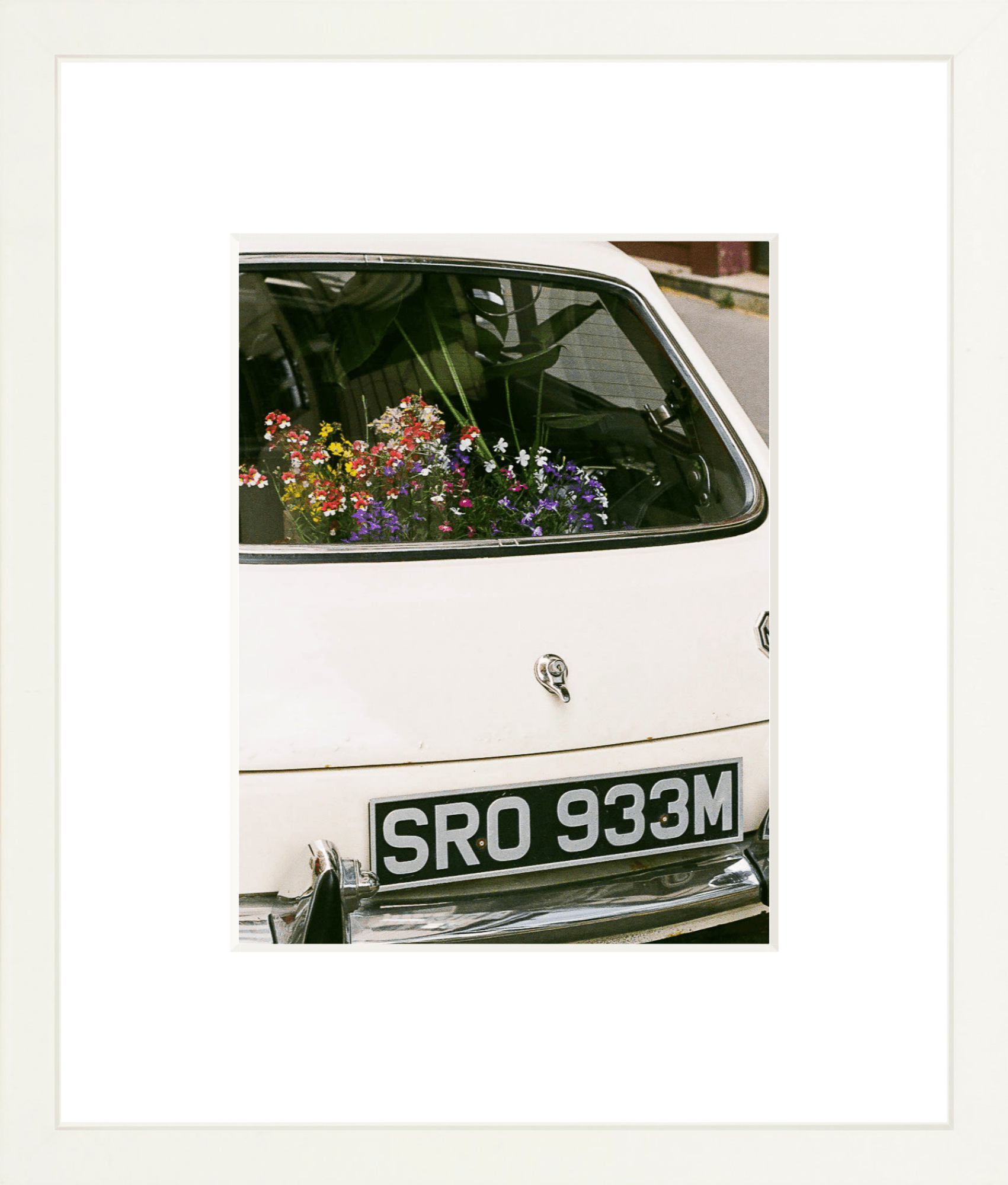 Fleurs à Emporter Printed Photograph - elsie green - Art