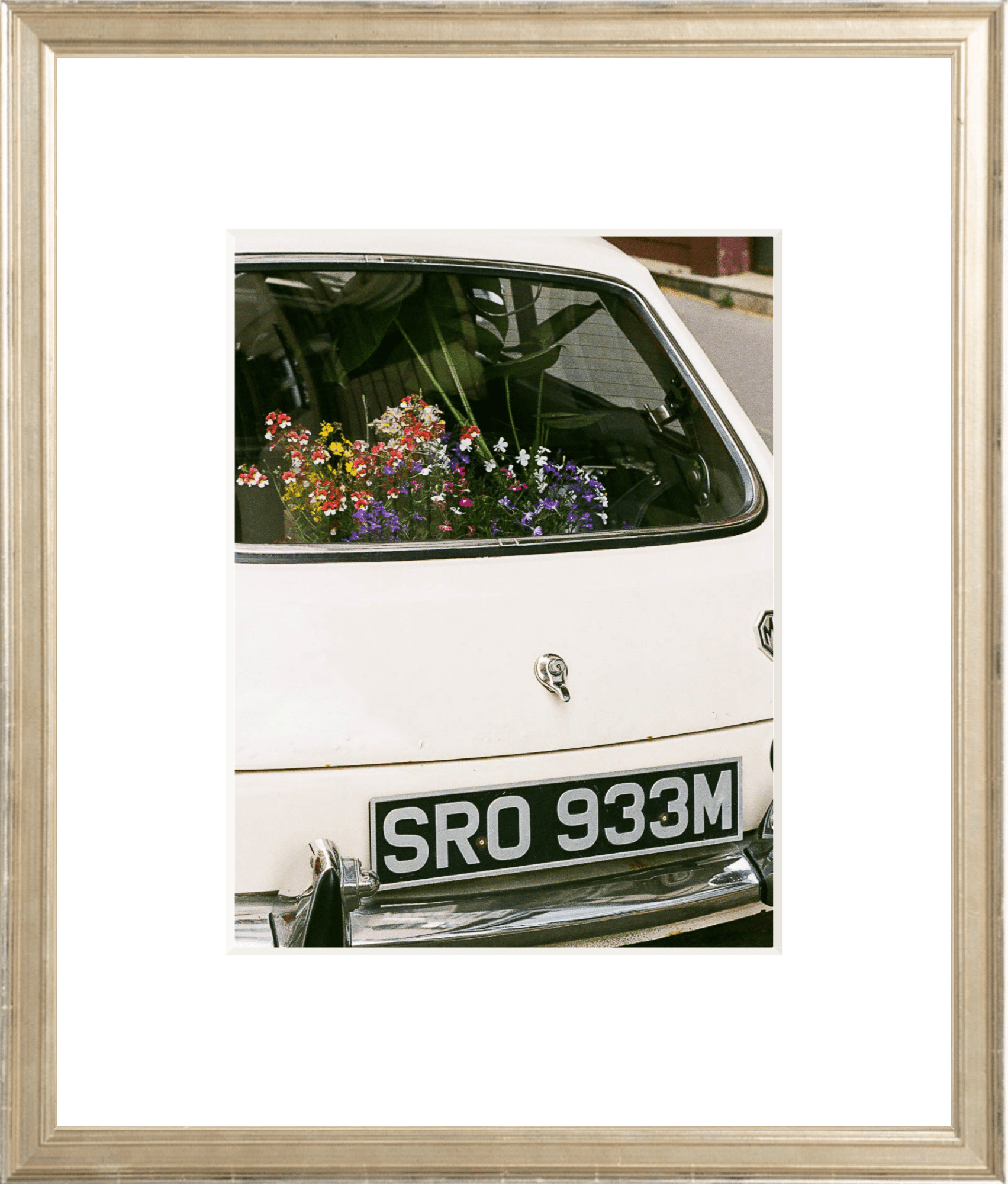 Fleurs à Emporter Printed Photograph - elsie green - Art