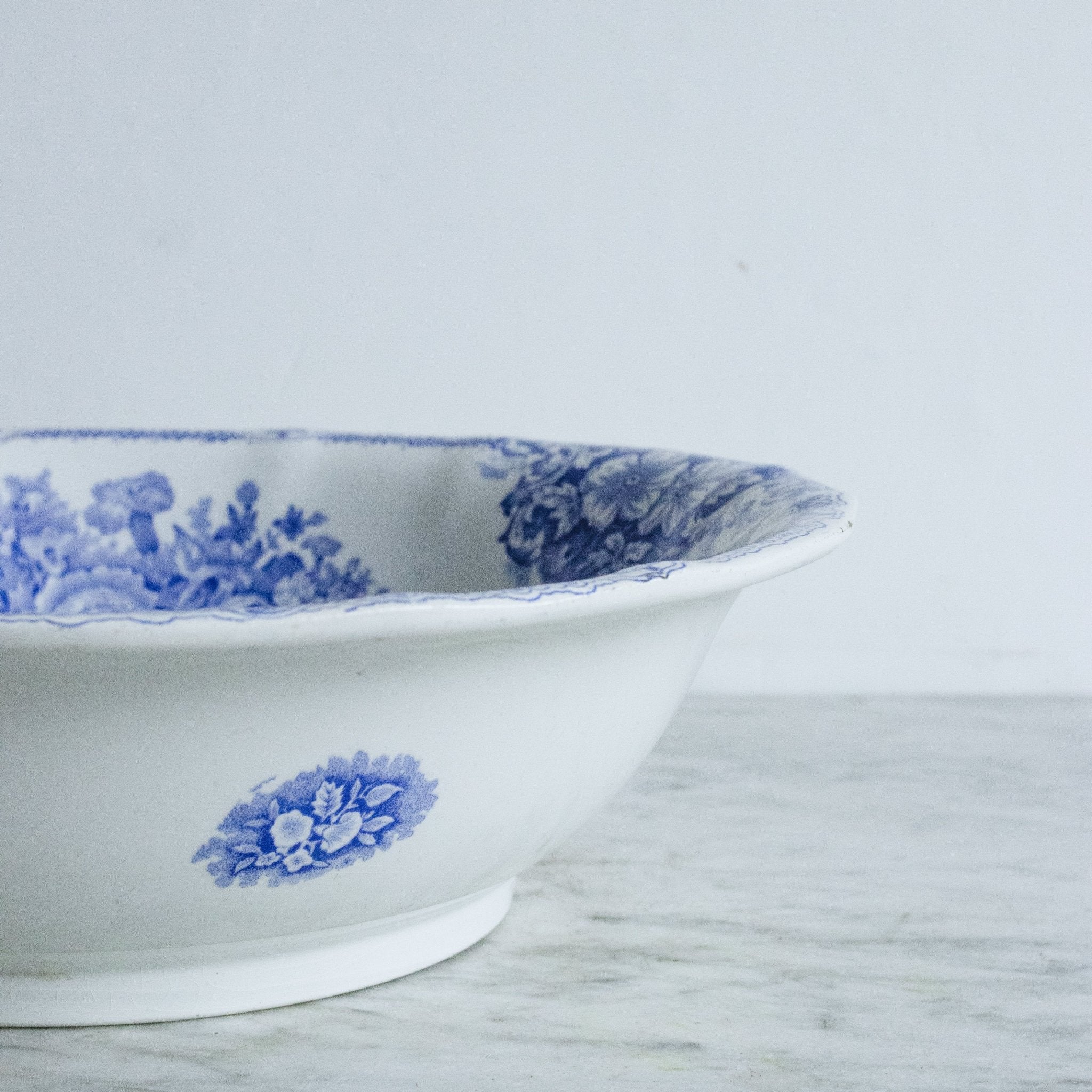 Flora Transferware Serving Bowl - elsie green - The French Kitchen