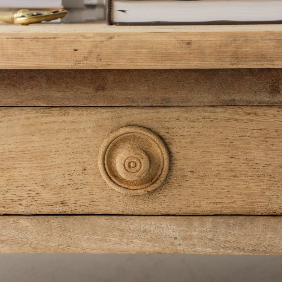 Grande Turned Leg Coffee Table - elsie green - furniture