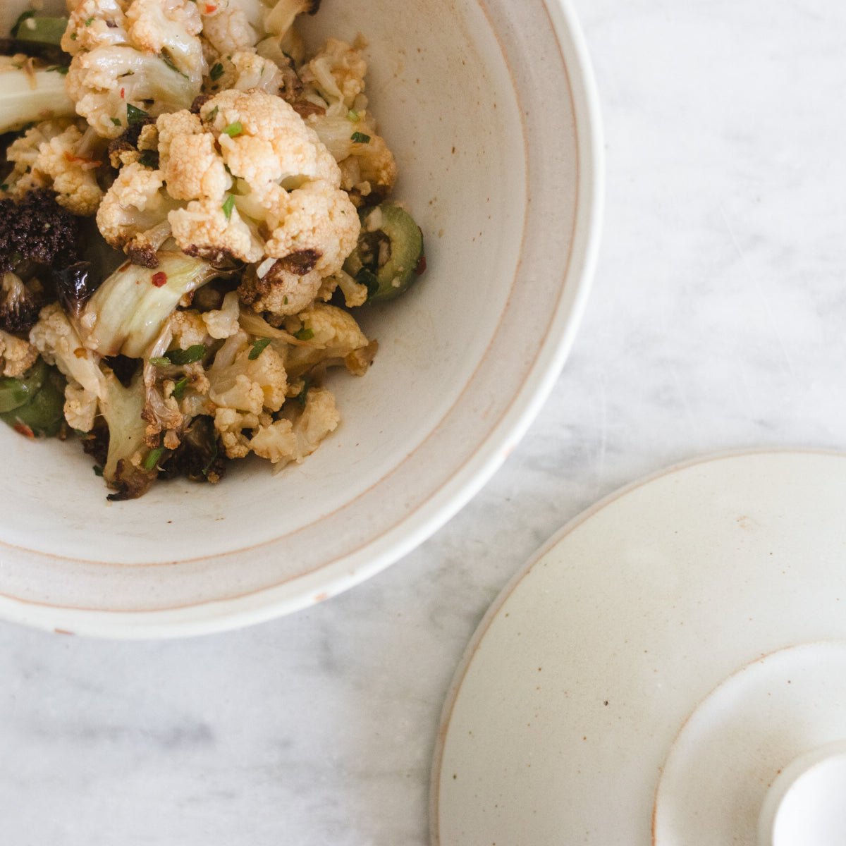 Hand Made Stoneware Bowl with Lid | Bob Dinetz - elsie green - The French Kitchen