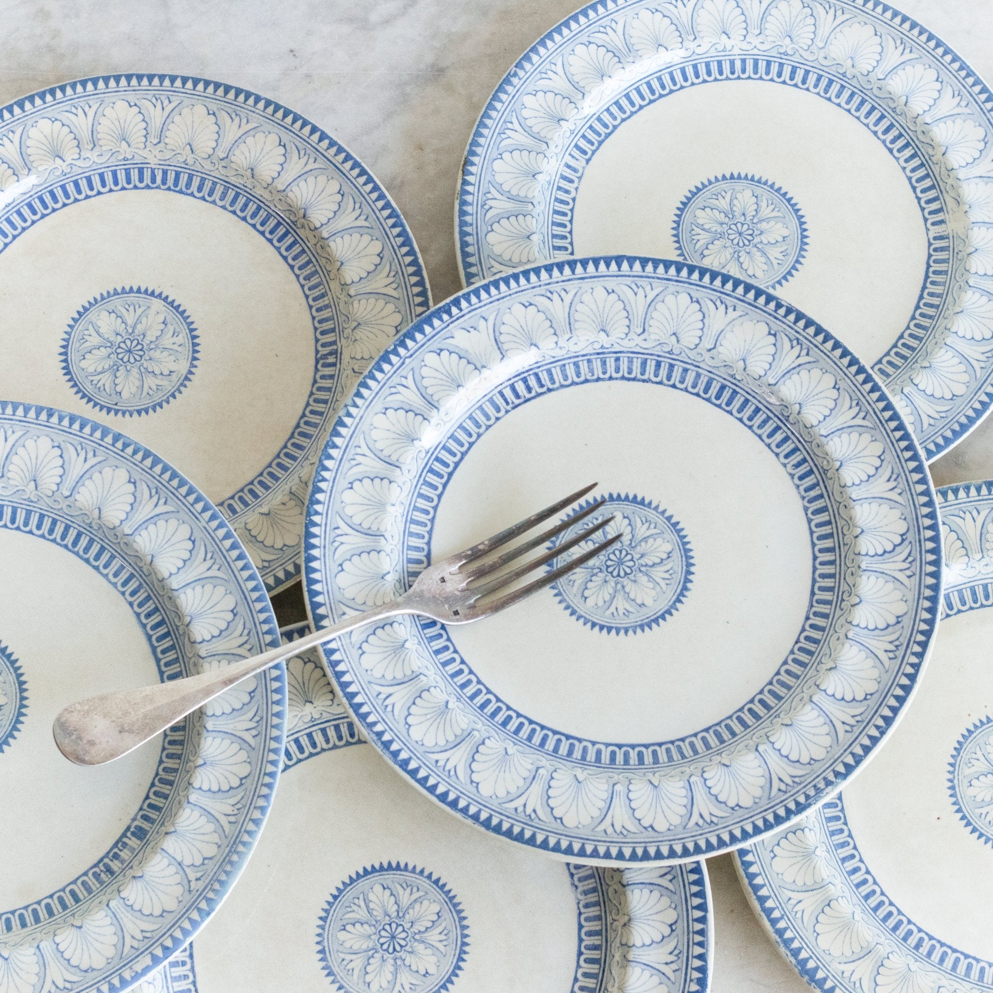 Honeysuckle Transferware Dinner Plate Set Of 4 - elsie green - The French Kitchen