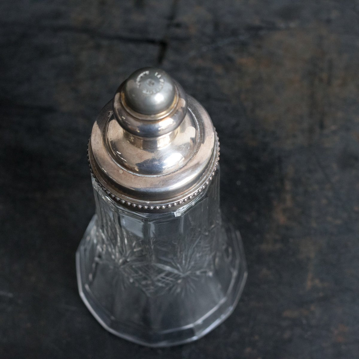 La Parfaite Cut Crystal Sugar Shaker - elsie green - the french kitchen