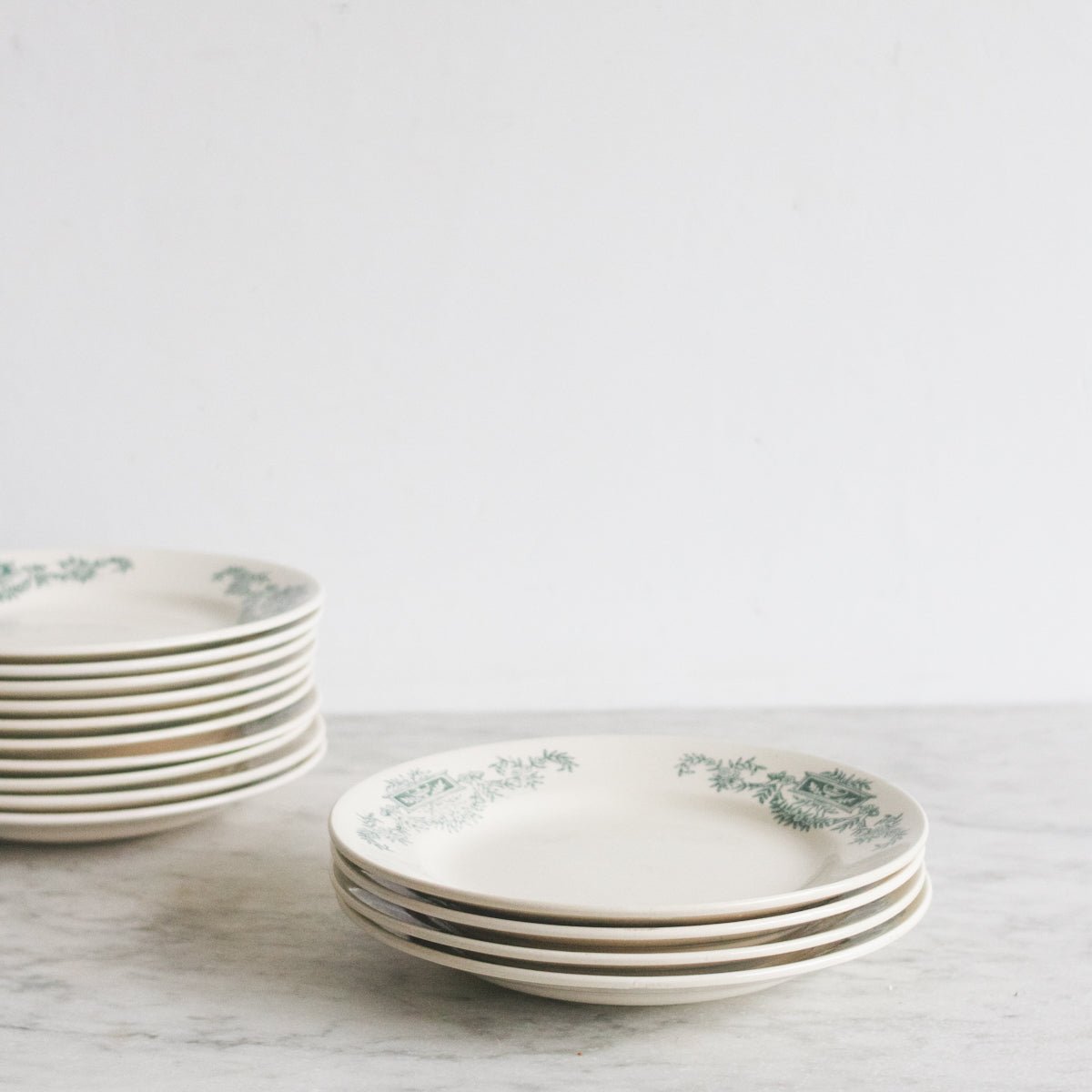 Lutece Transfeware Plate Set of 14 - elsie green - The French Kitchen