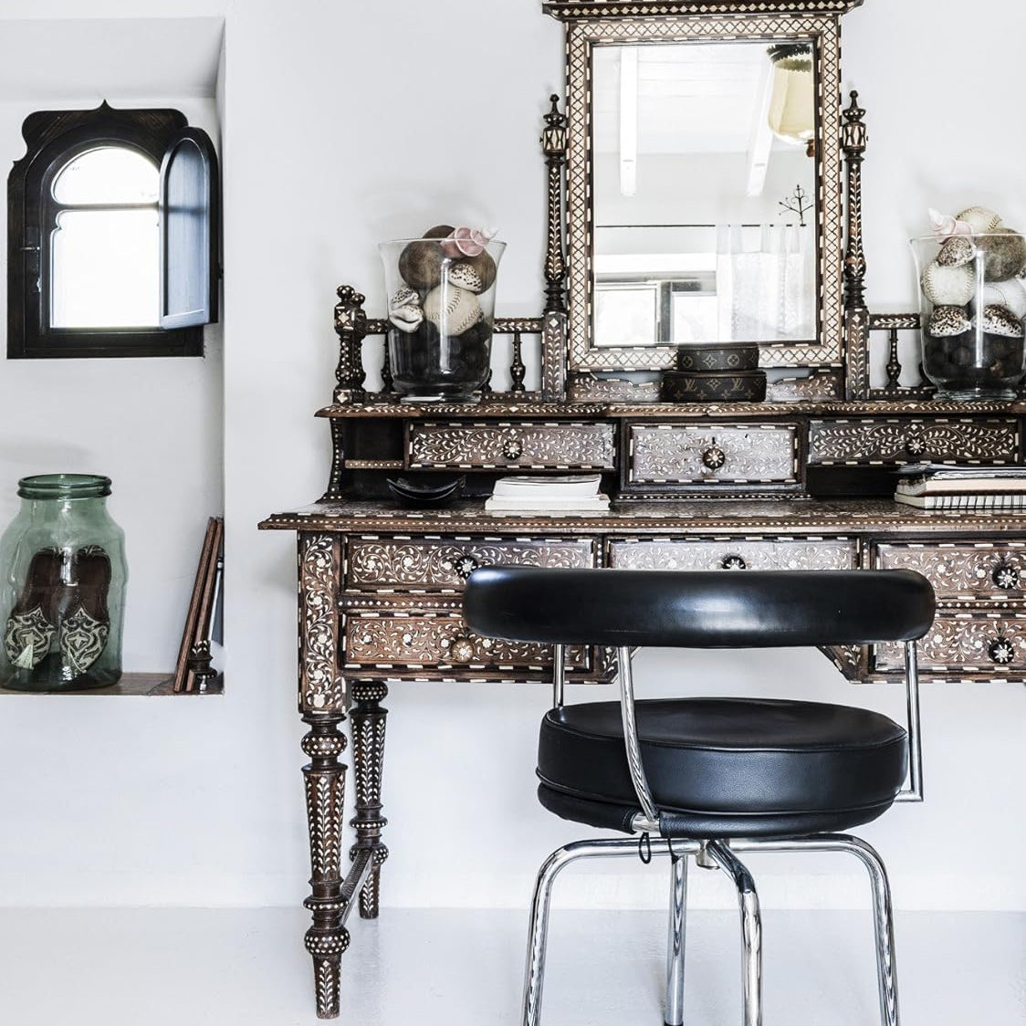 Move & Work - elsie green - Decor
