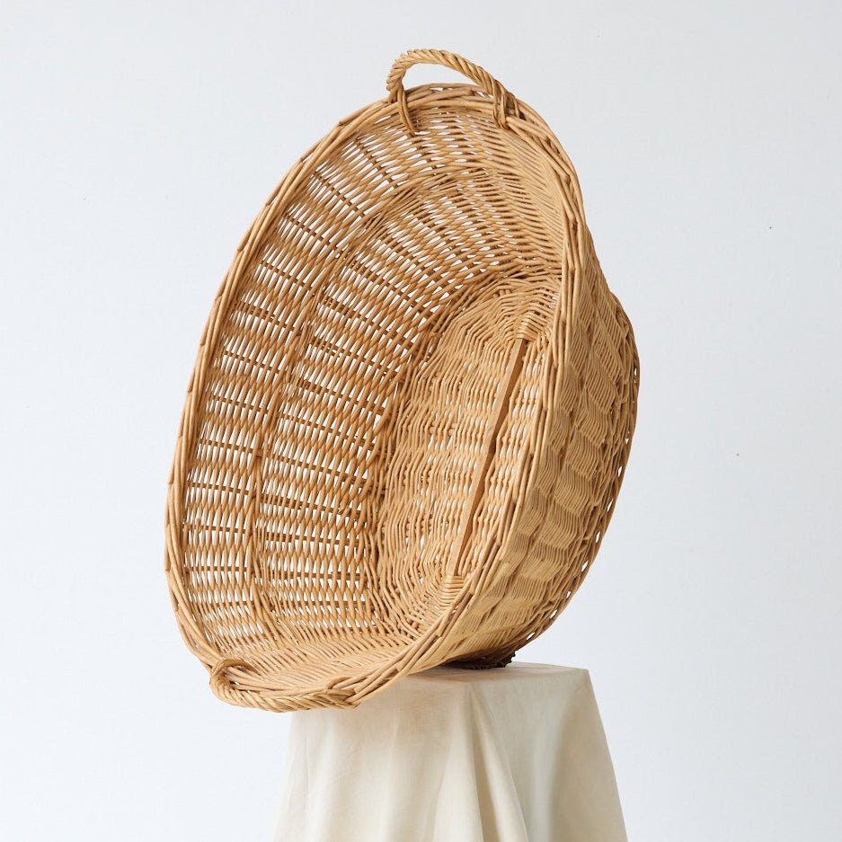 Oval French Laundry Day Basket - elsie green - Decor