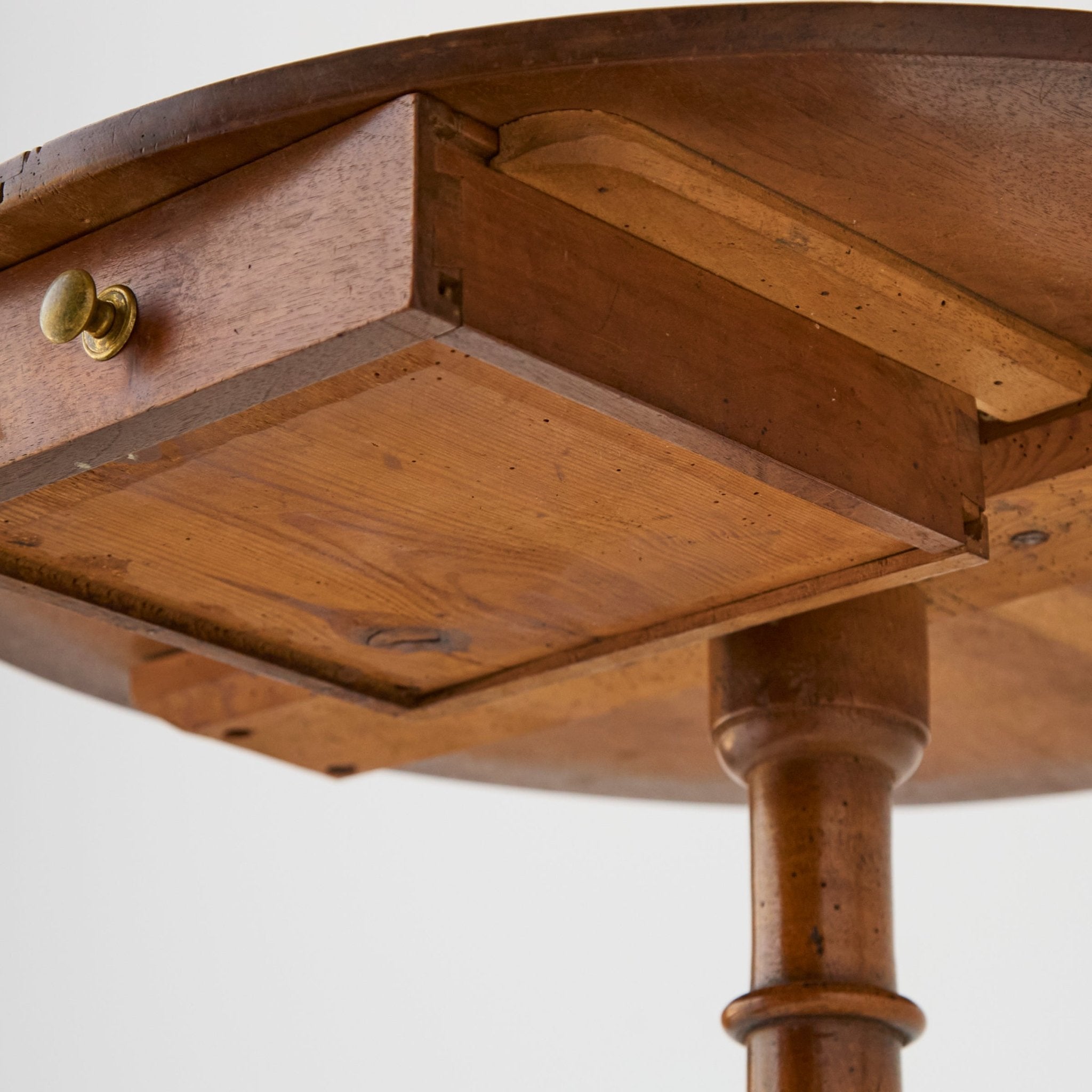 Petite Pedestal Side Table - elsie green - furniture