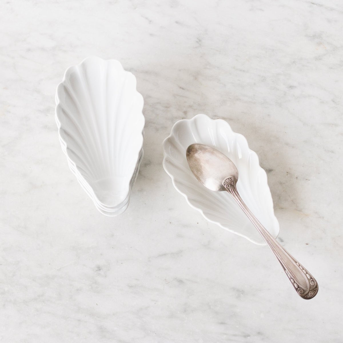 Pillyvuyt Shell Spoon Rest - elsie green - the french kitchen