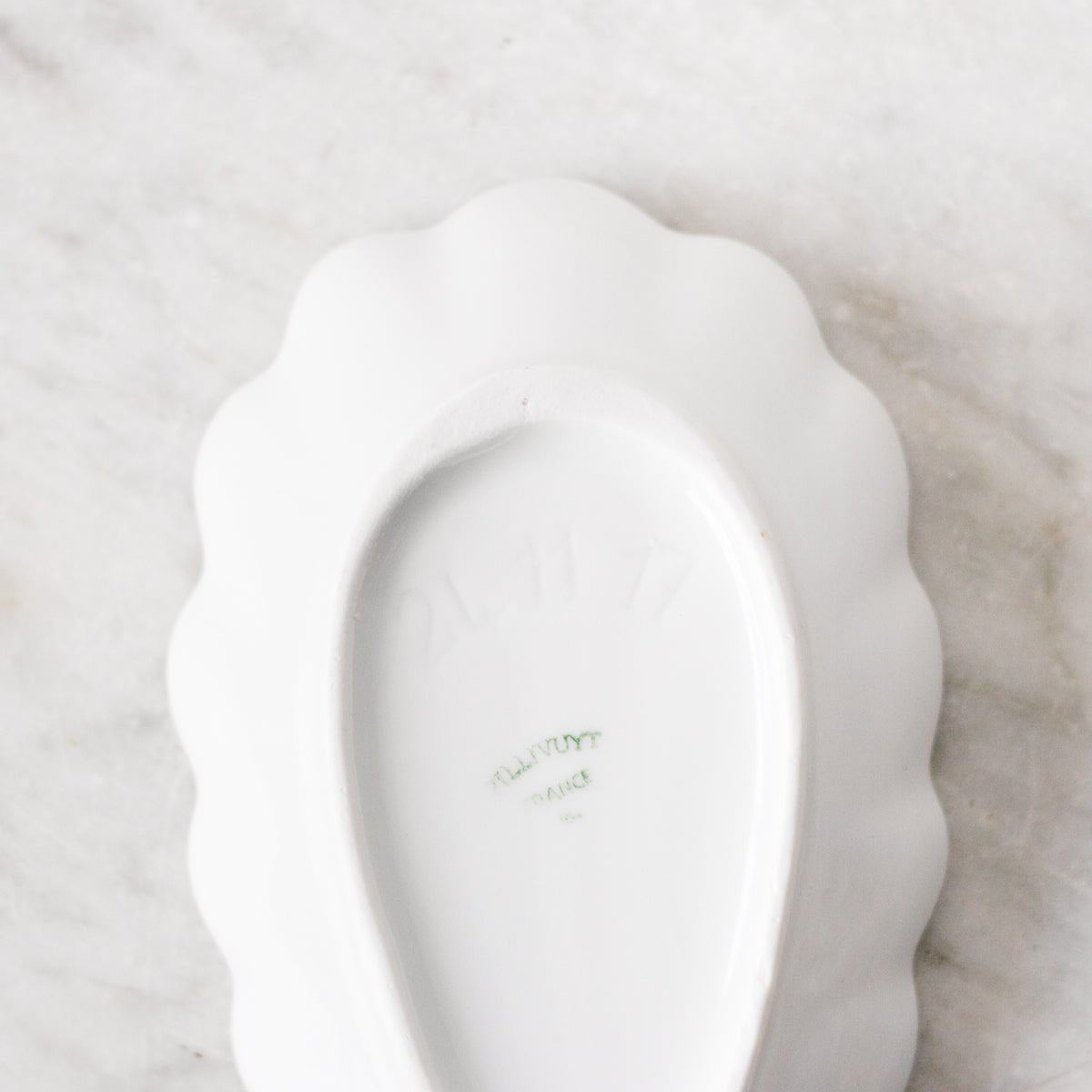Pillyvuyt Shell Spoon Rest - elsie green - the french kitchen