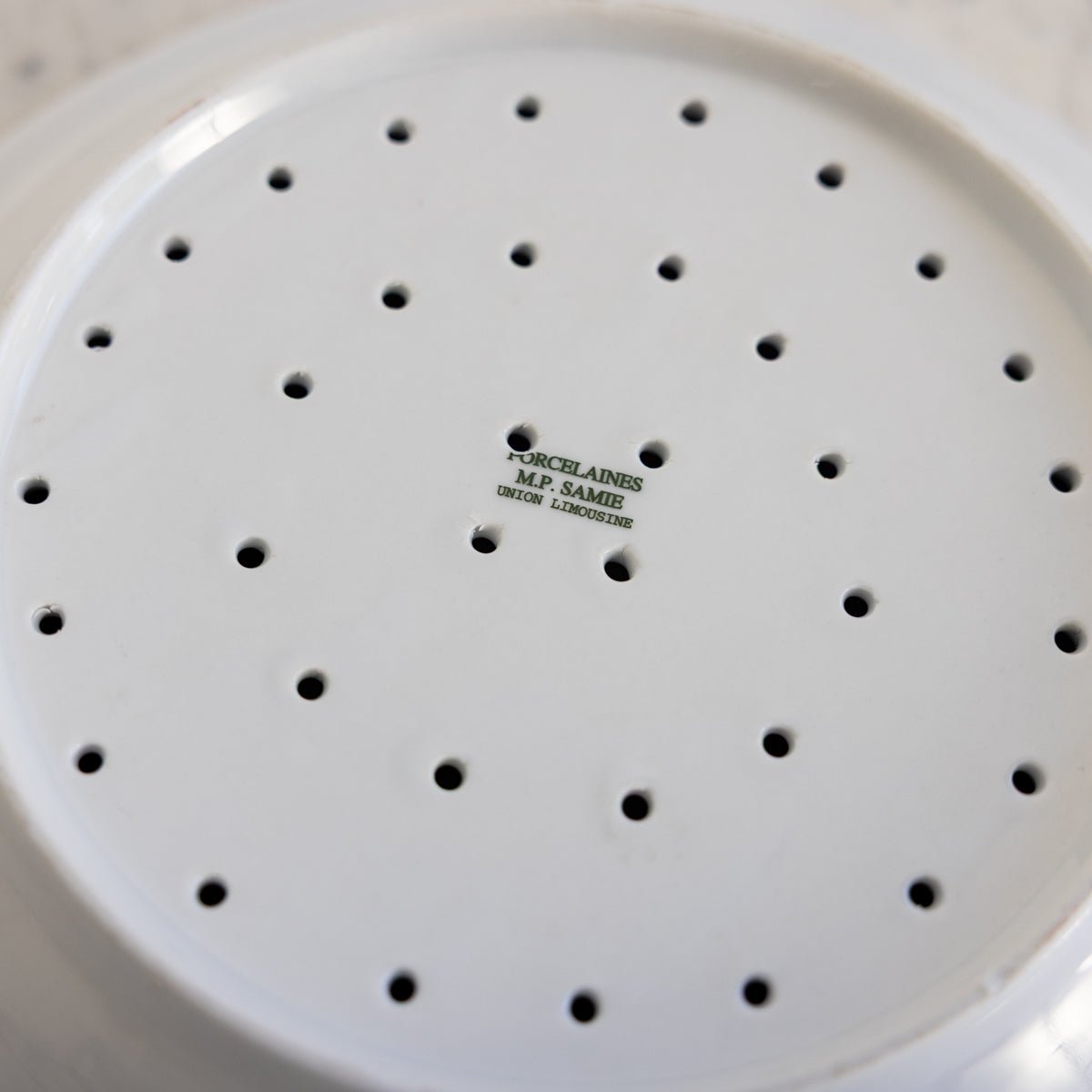 Porcelain Berry Bowl - elsie green - the french kitchen