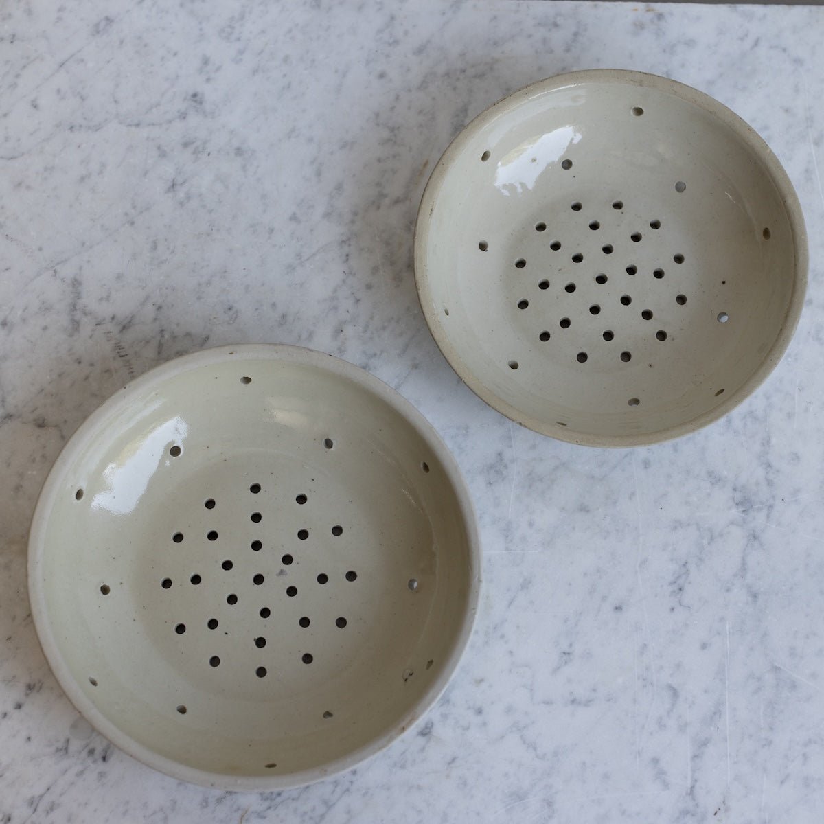 Stoneware Berry Bowl - elsie green - the french kitchen