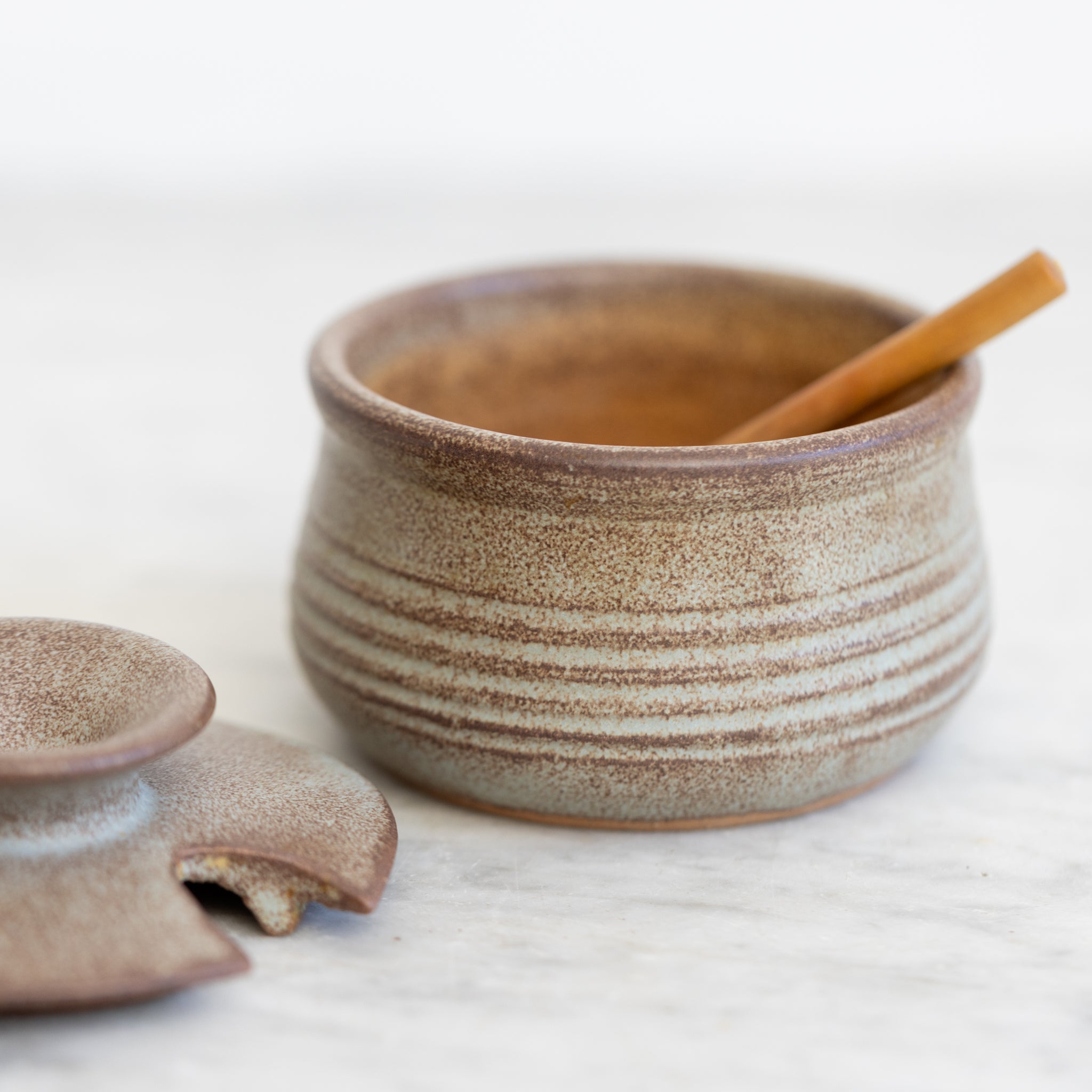 Stoneware Vallauris Mustard Pot - elsie green - the french ktichen