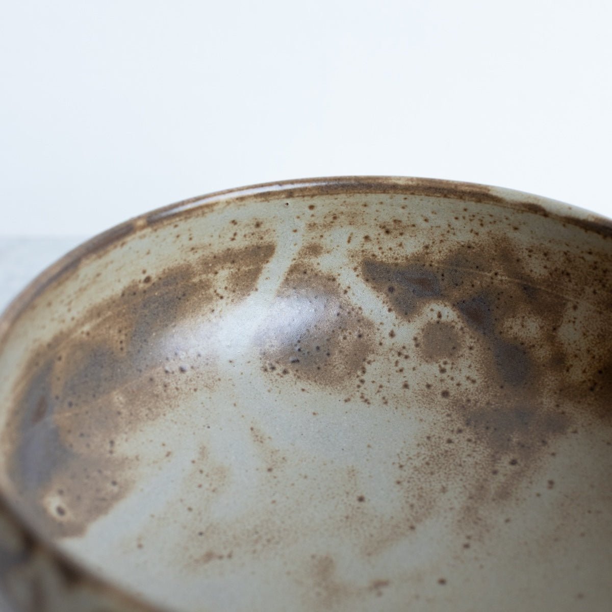 Vallauris Stoneware Serving Bowl - elsie green - The French Kitchen