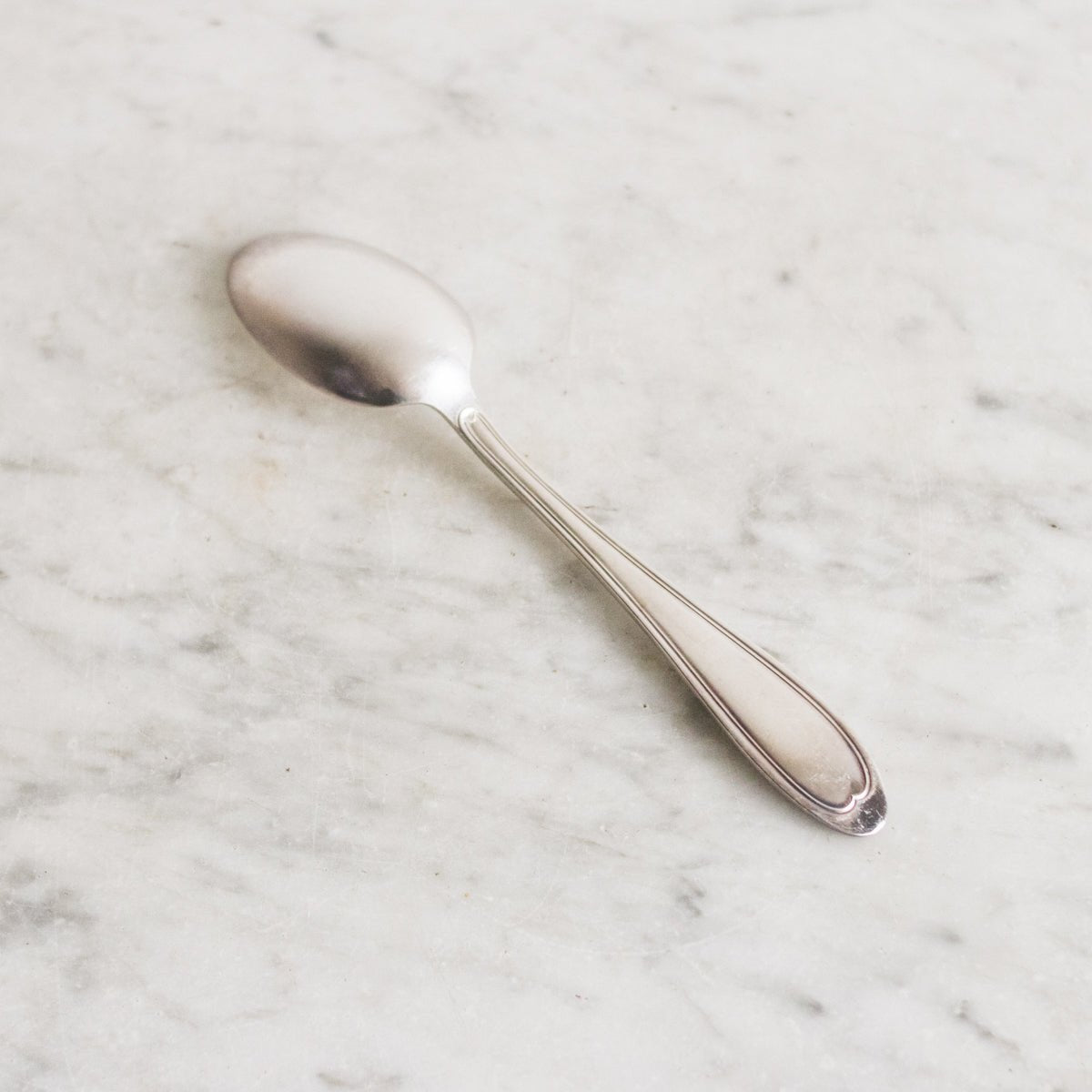 Vintage Art Decor Flatware Set of 25 - elsie green - The French Kitchen