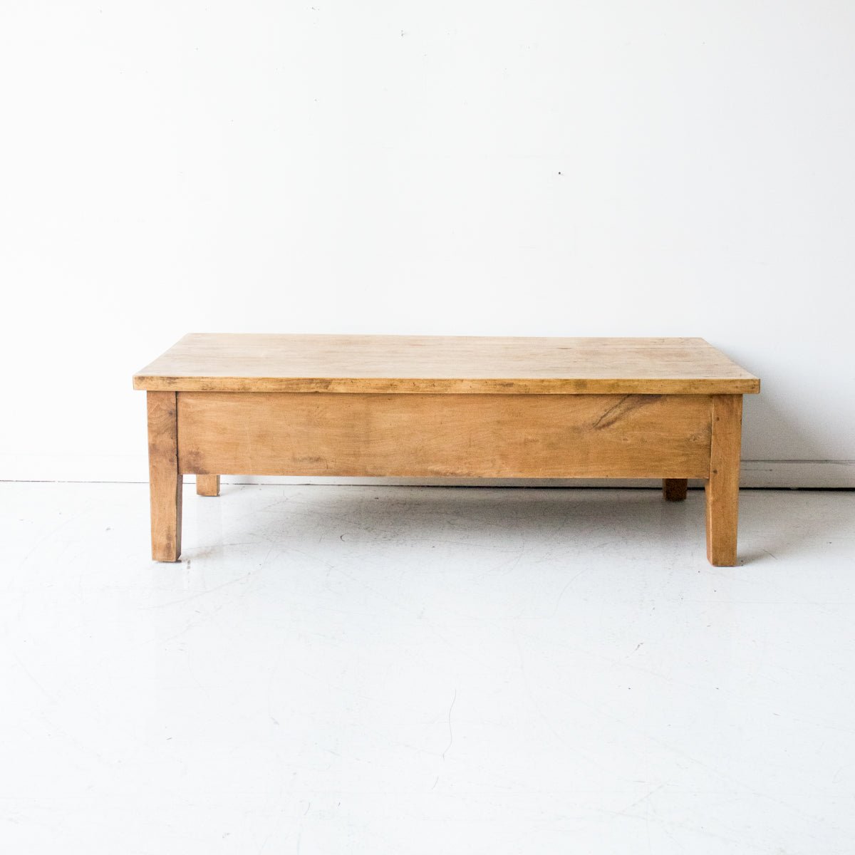 Vintage Farmhouse Coffee Table - elsie green - furniture