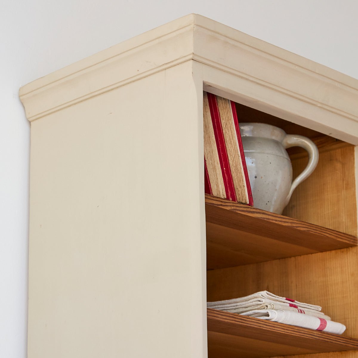 Vintage Linen Closet - elsie green - Furniture + 100 yo .