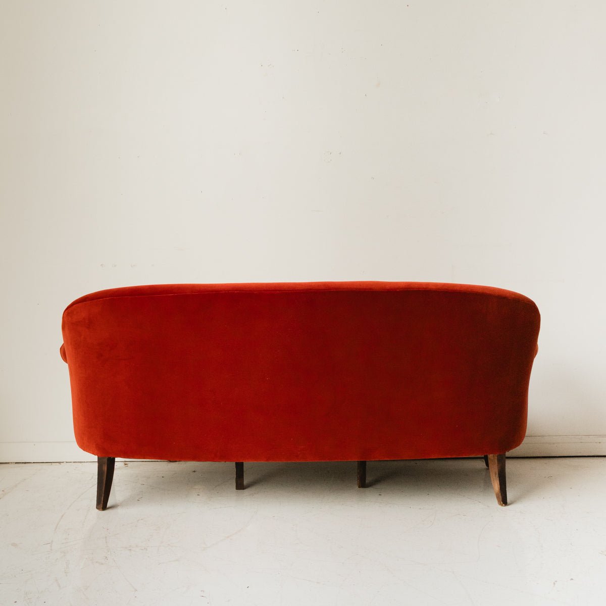 Vintage Velvet Crapud Sofa | Brick Velvet - elsie green - Furniture