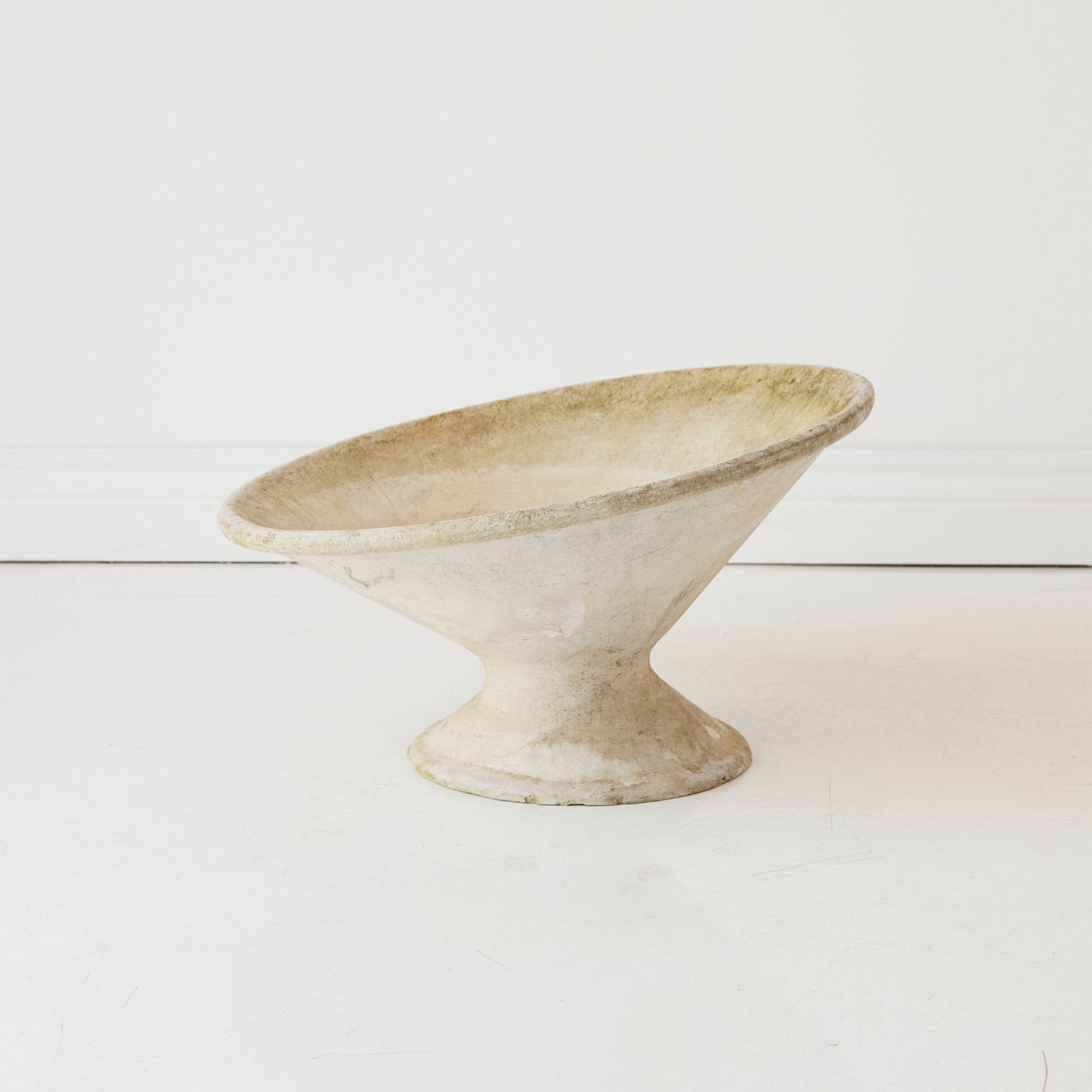 Willy Guhl Tilted Planter - elsie green - furniture