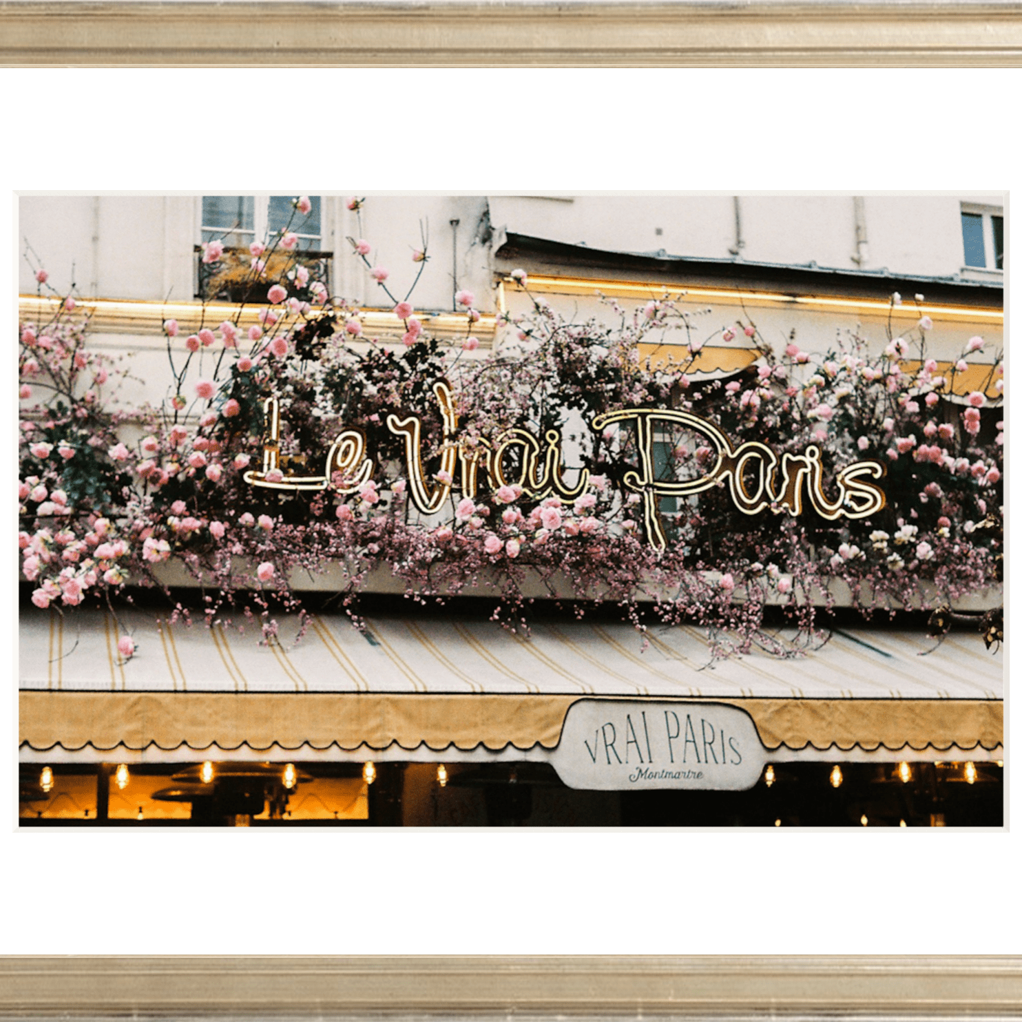 Le Vrai Paris Printed Photograph - elsie green - Art