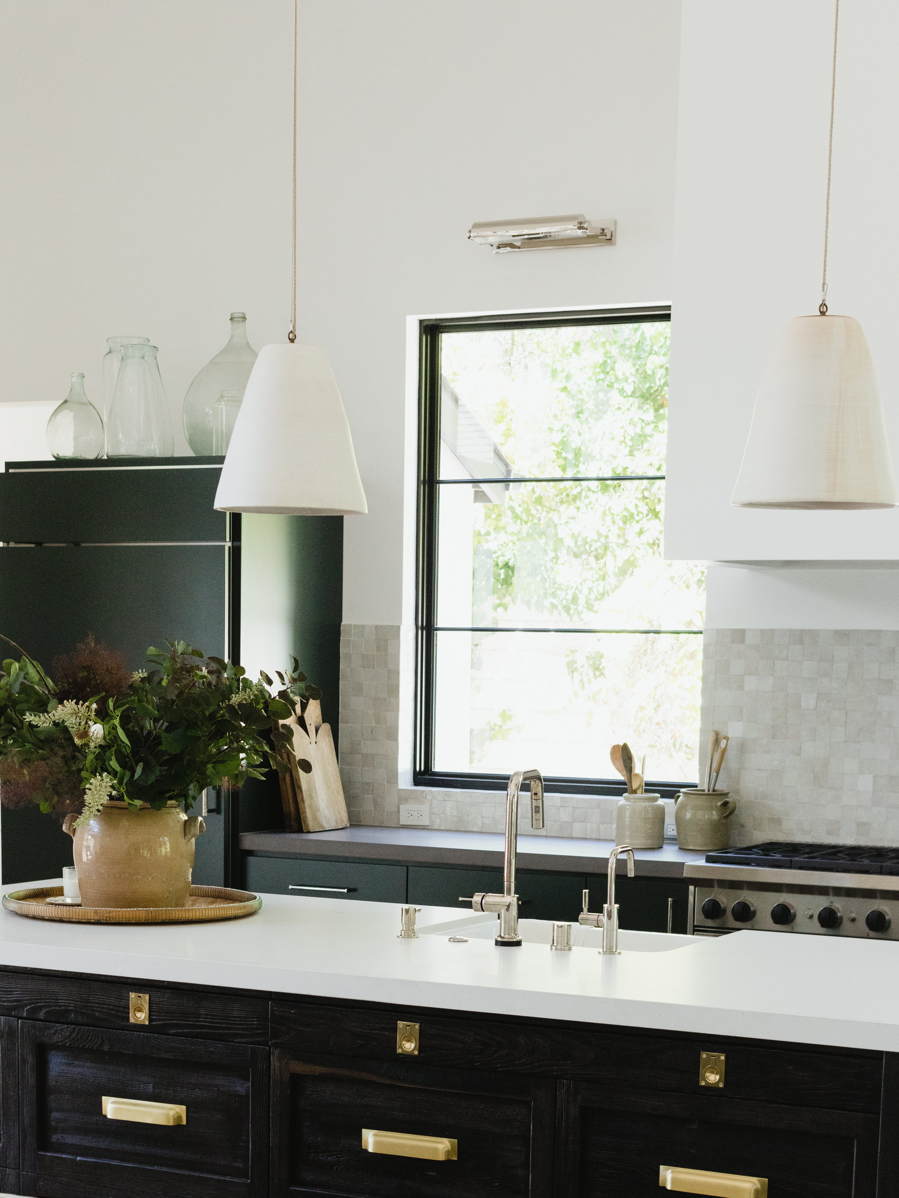 A New Kind of Modern Farmhouse - elsie green