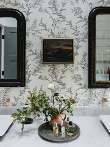 Cover Me | Wallpaper The Parisian Way - elsie green