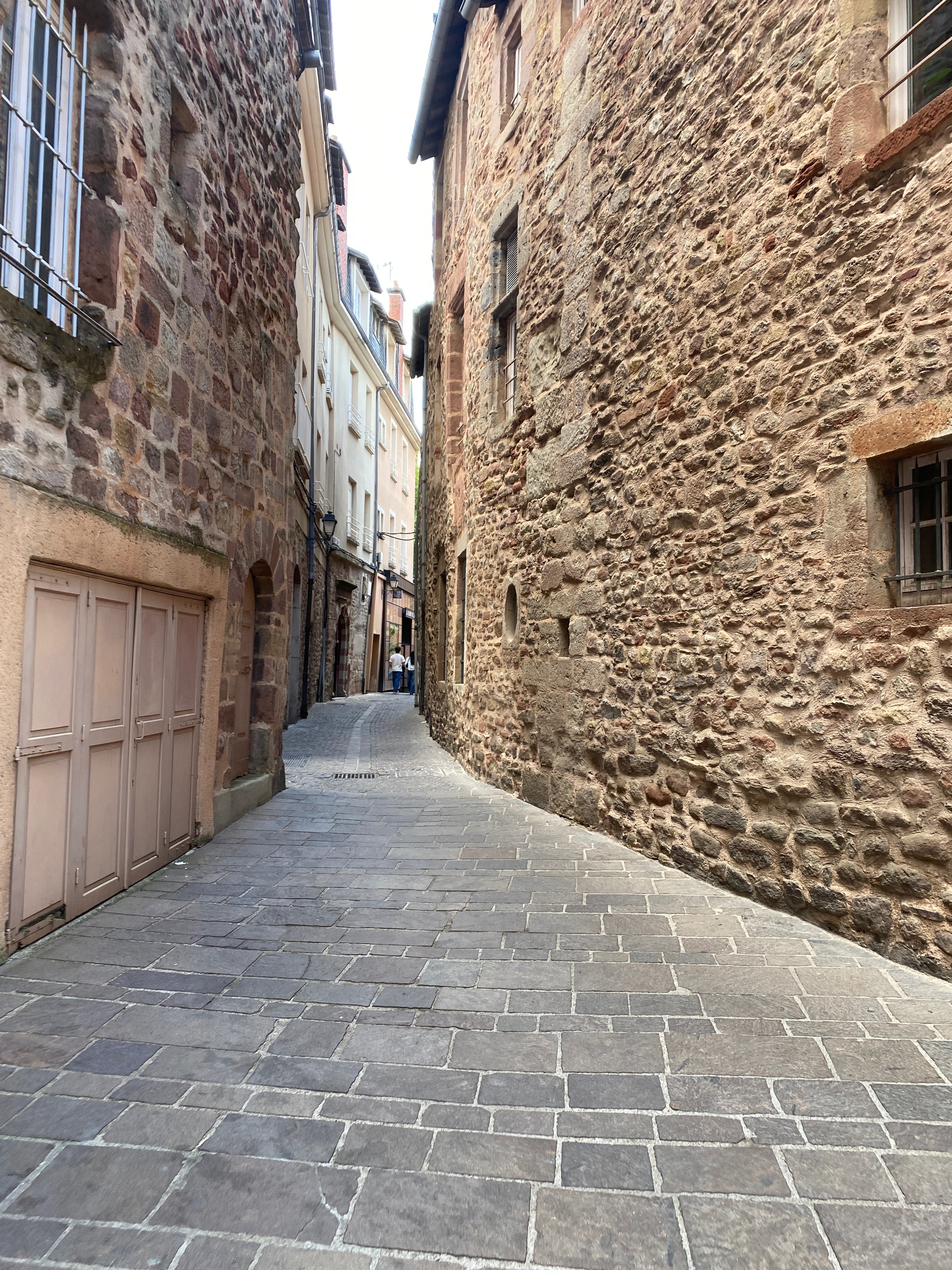 EG x c'est beau chez toi | A Day in Rodez - elsie green