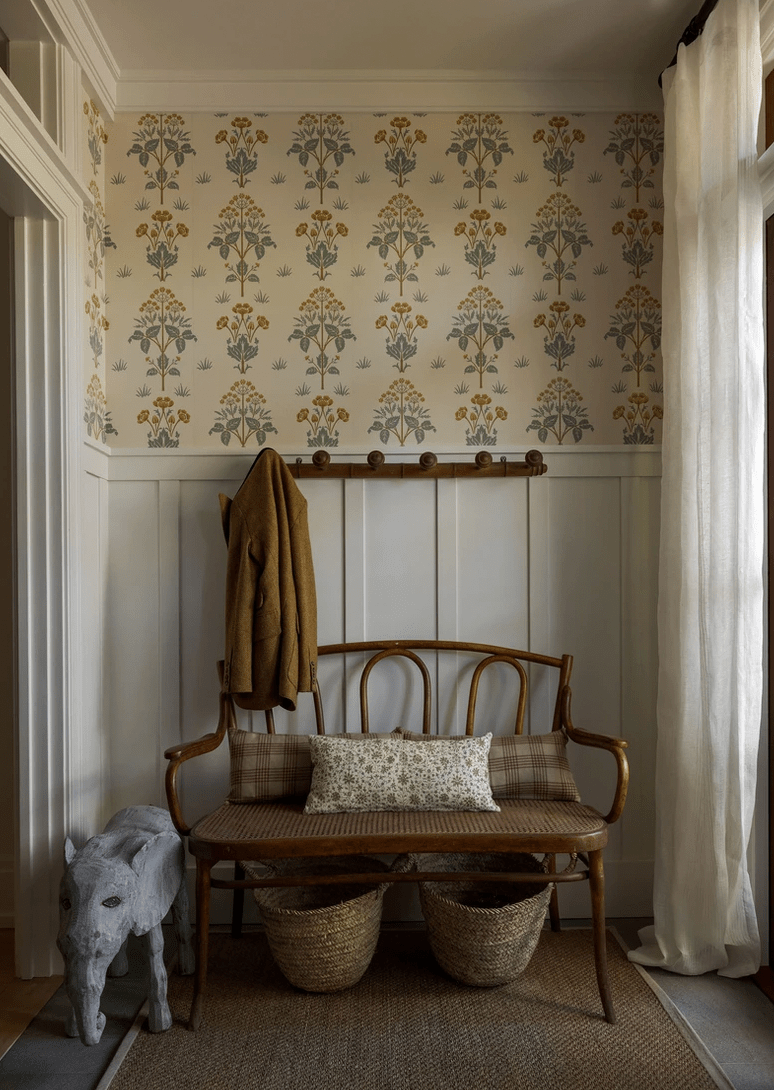 Etcetera - Our Podcast | Volume 3 | Caitlin Flemming and Julie Goebel - elsie green