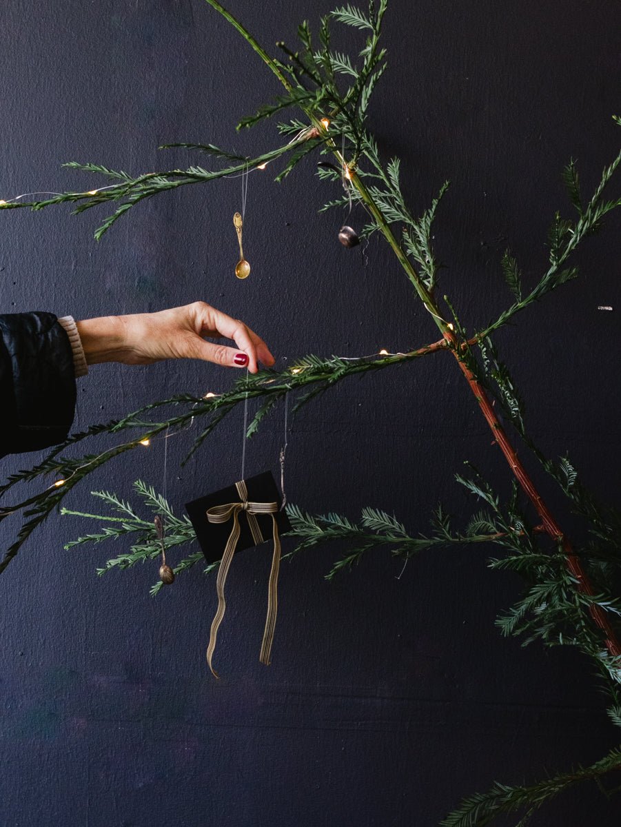 Shop Gal Guide | December Edition - elsie green