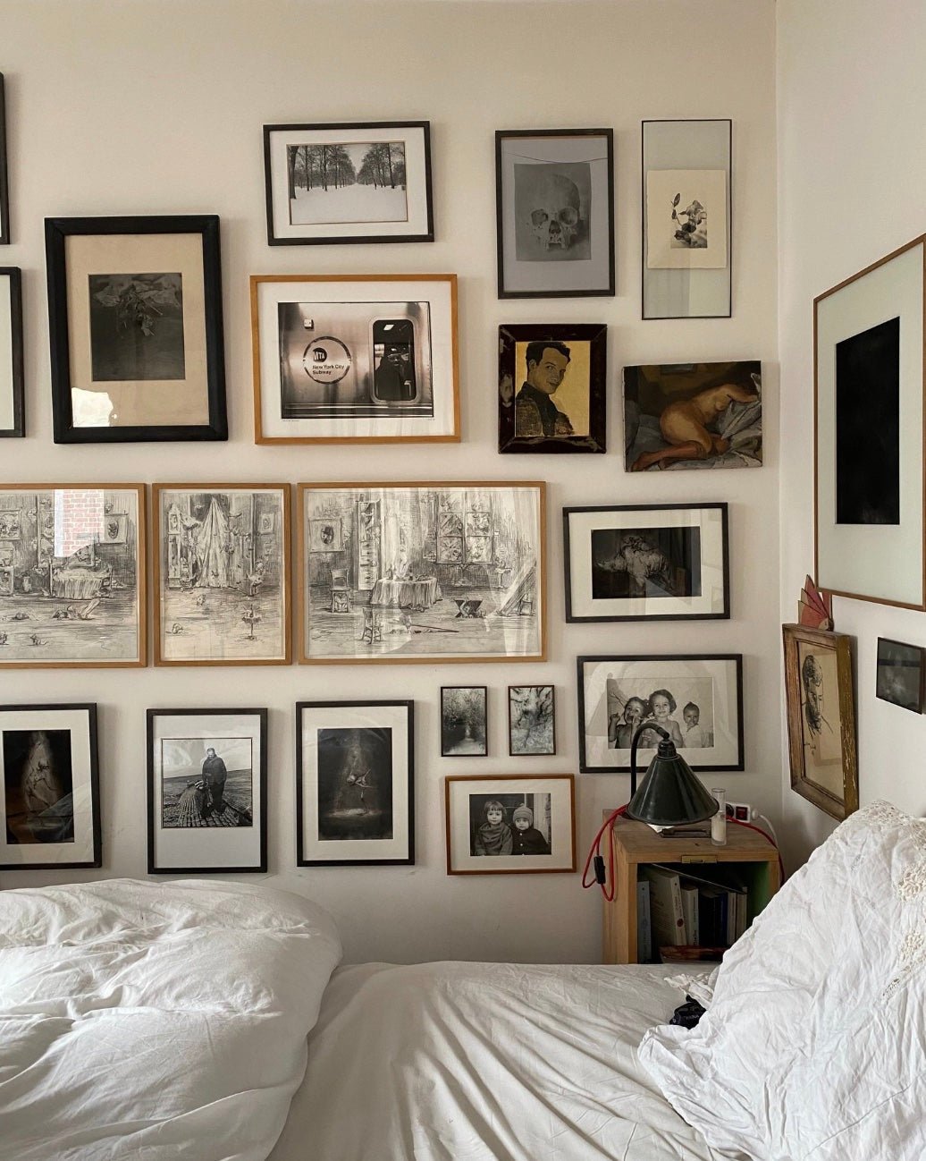 Stylist Secrets | Installing a Gallery Wall - elsie green