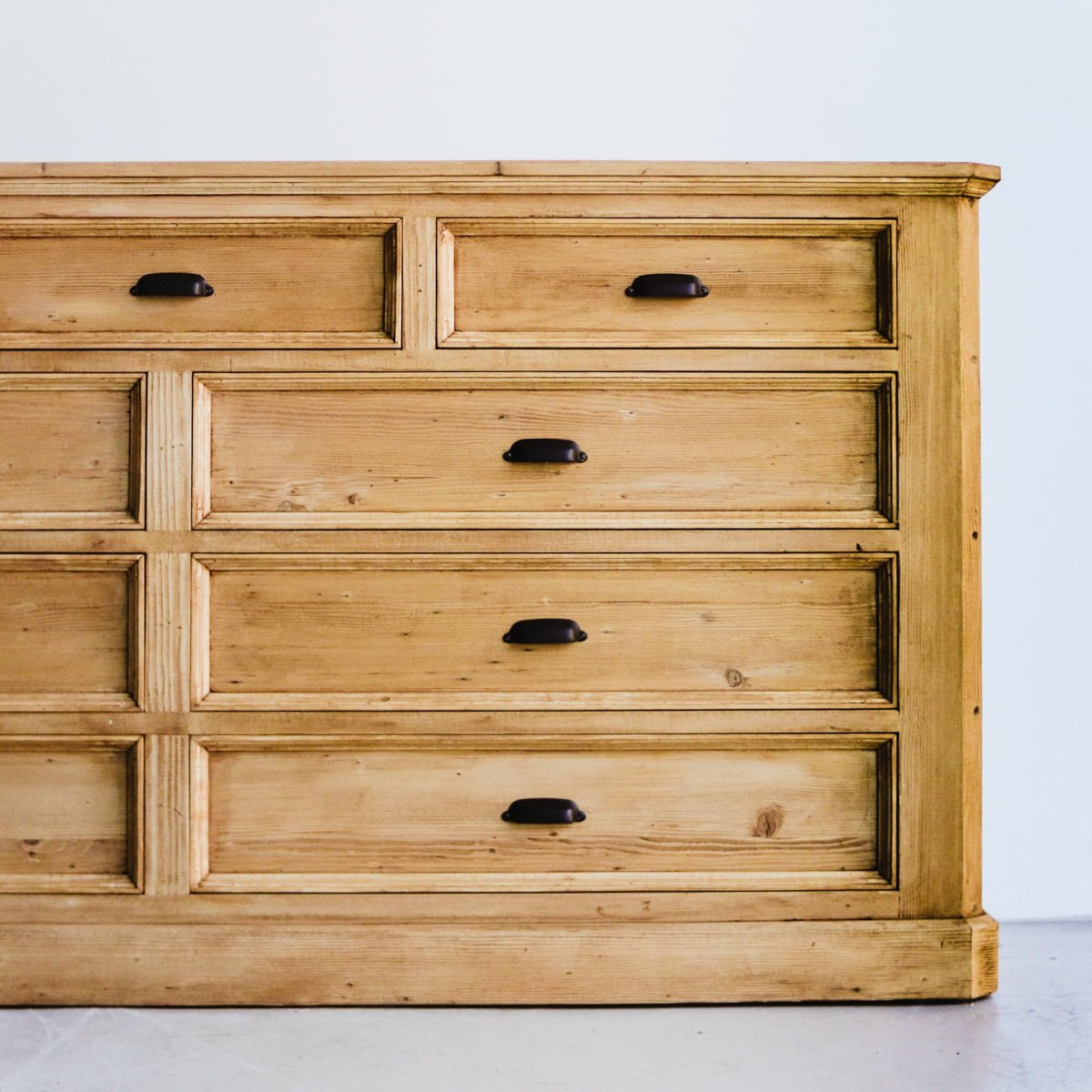 The History of Reclaimed Wood Dressers - elsie green