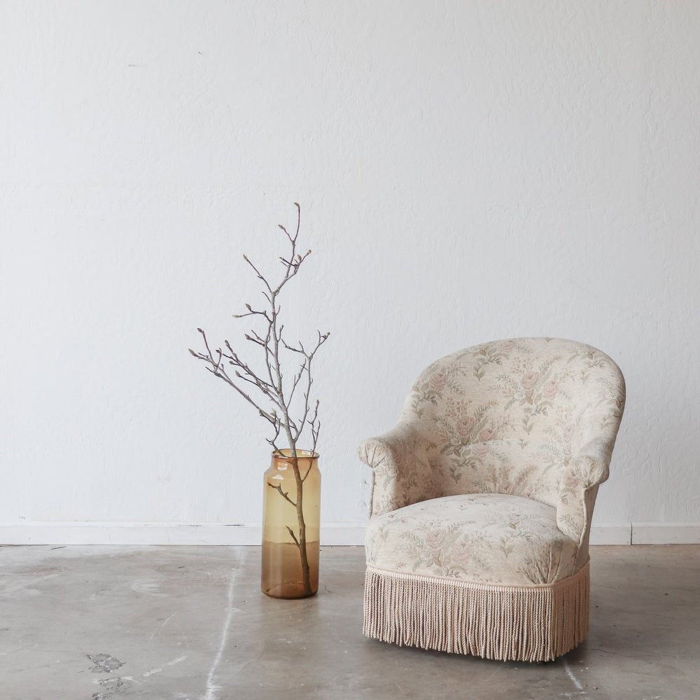 The History of the Crapaud Chair - elsie green